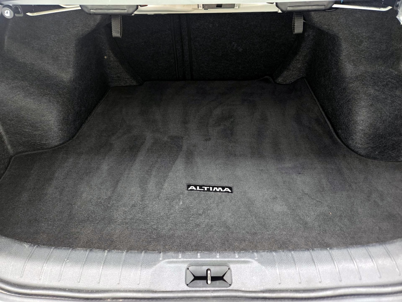 2025 Nissan Altima SV - Photo 21