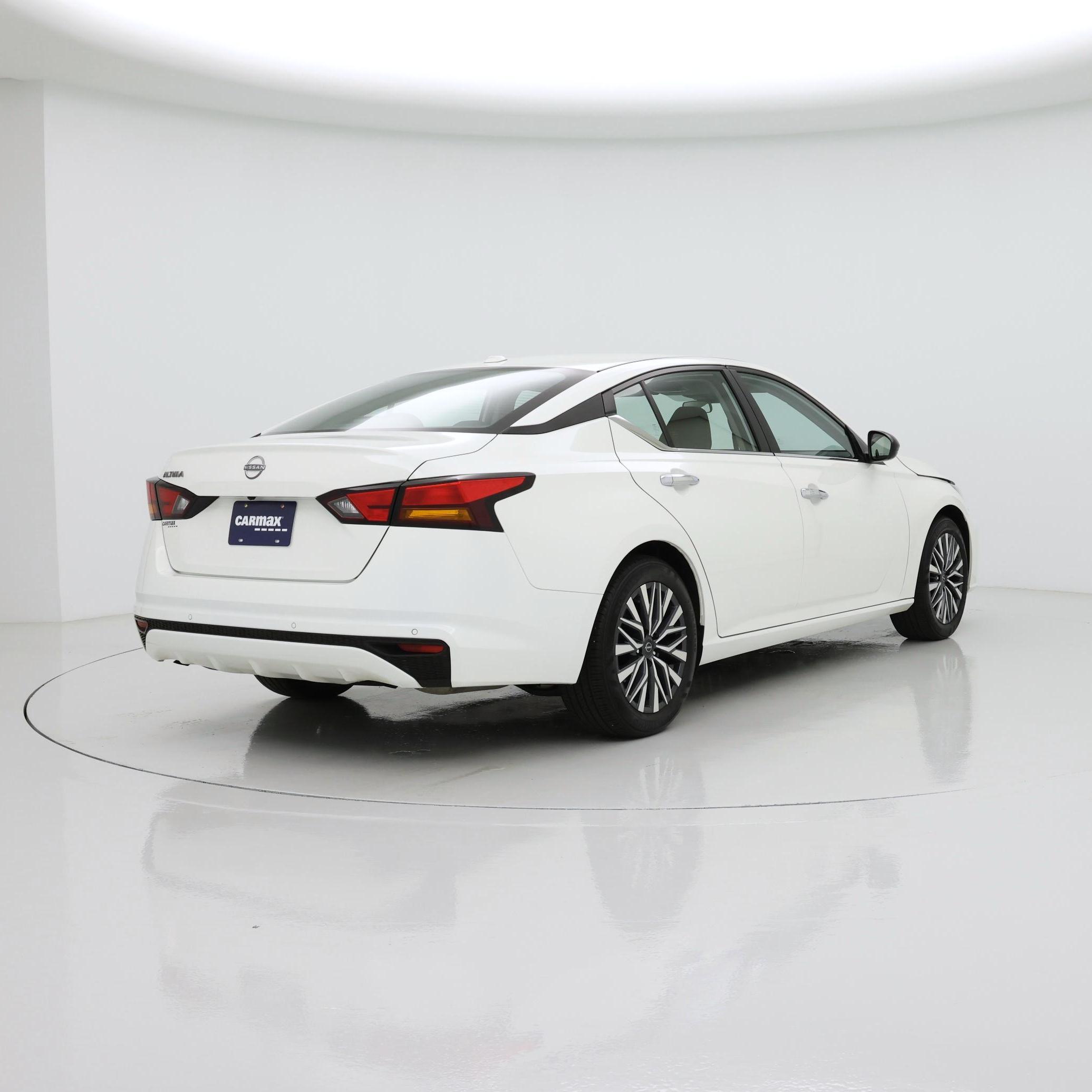 Thumbnail: 2025 Nissan Altima - 8