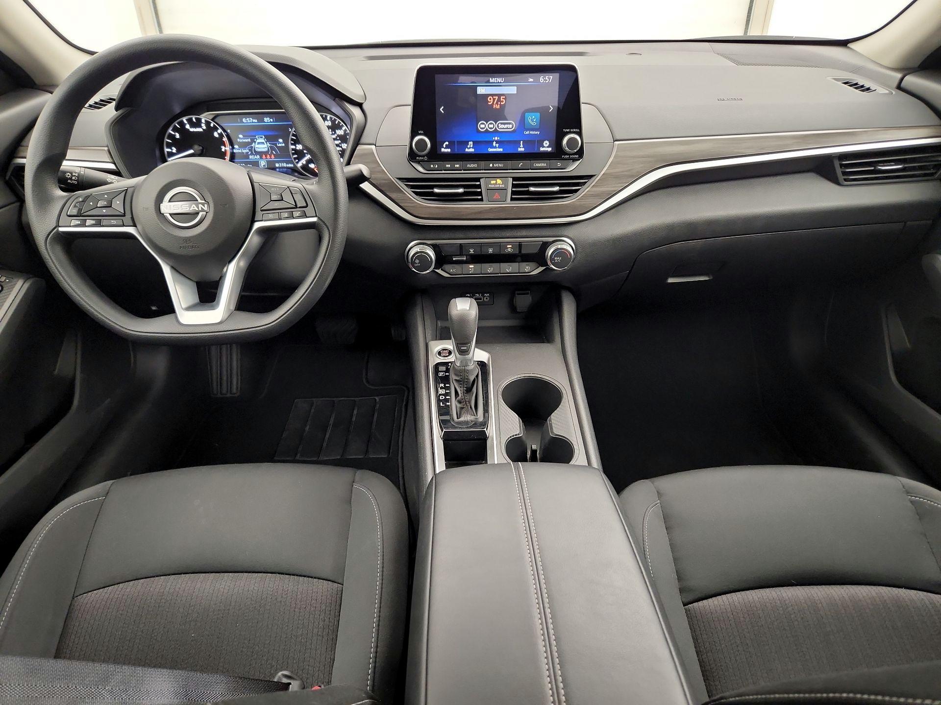 Thumbnail: 2025 Nissan Altima - 9