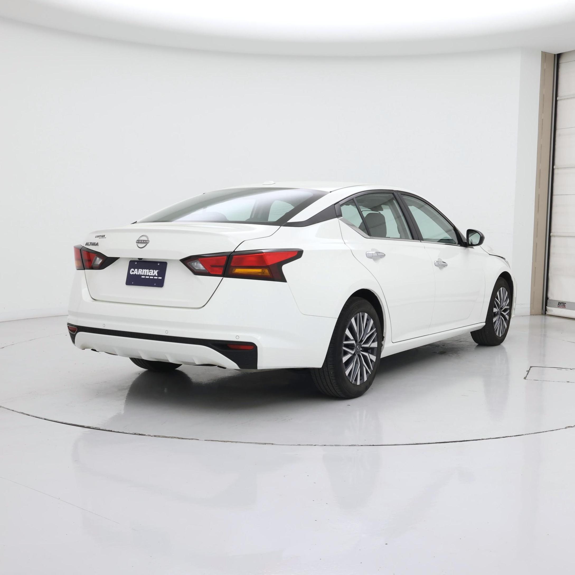 Thumbnail: 2025 Nissan Altima - 8