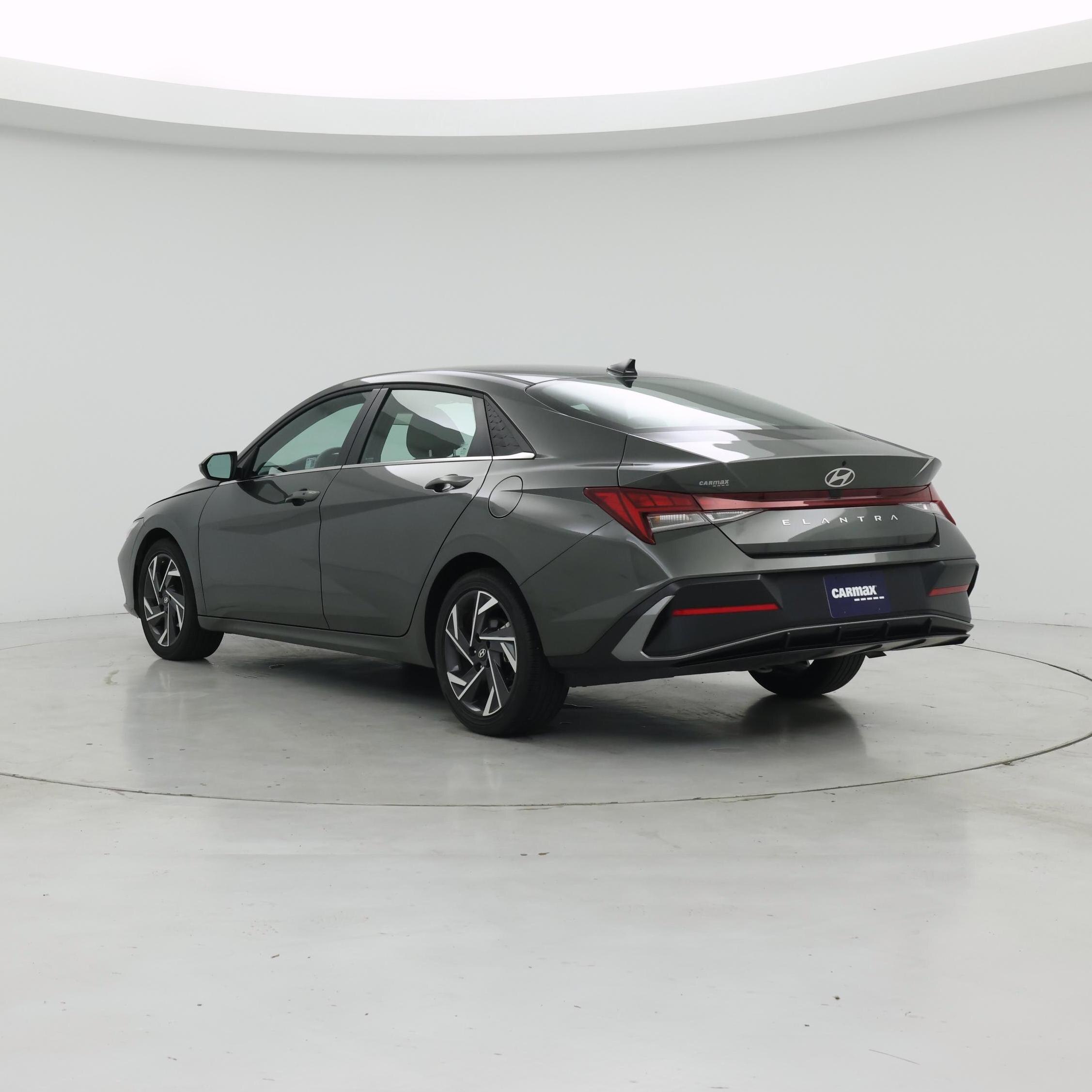 Thumbnail: 2025 Hyundai Elantra - 2