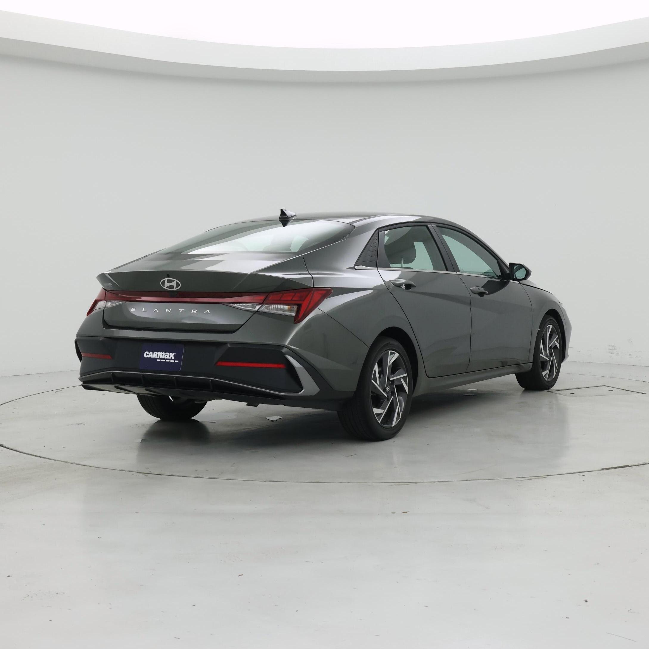 Thumbnail: 2025 Hyundai Elantra - 8