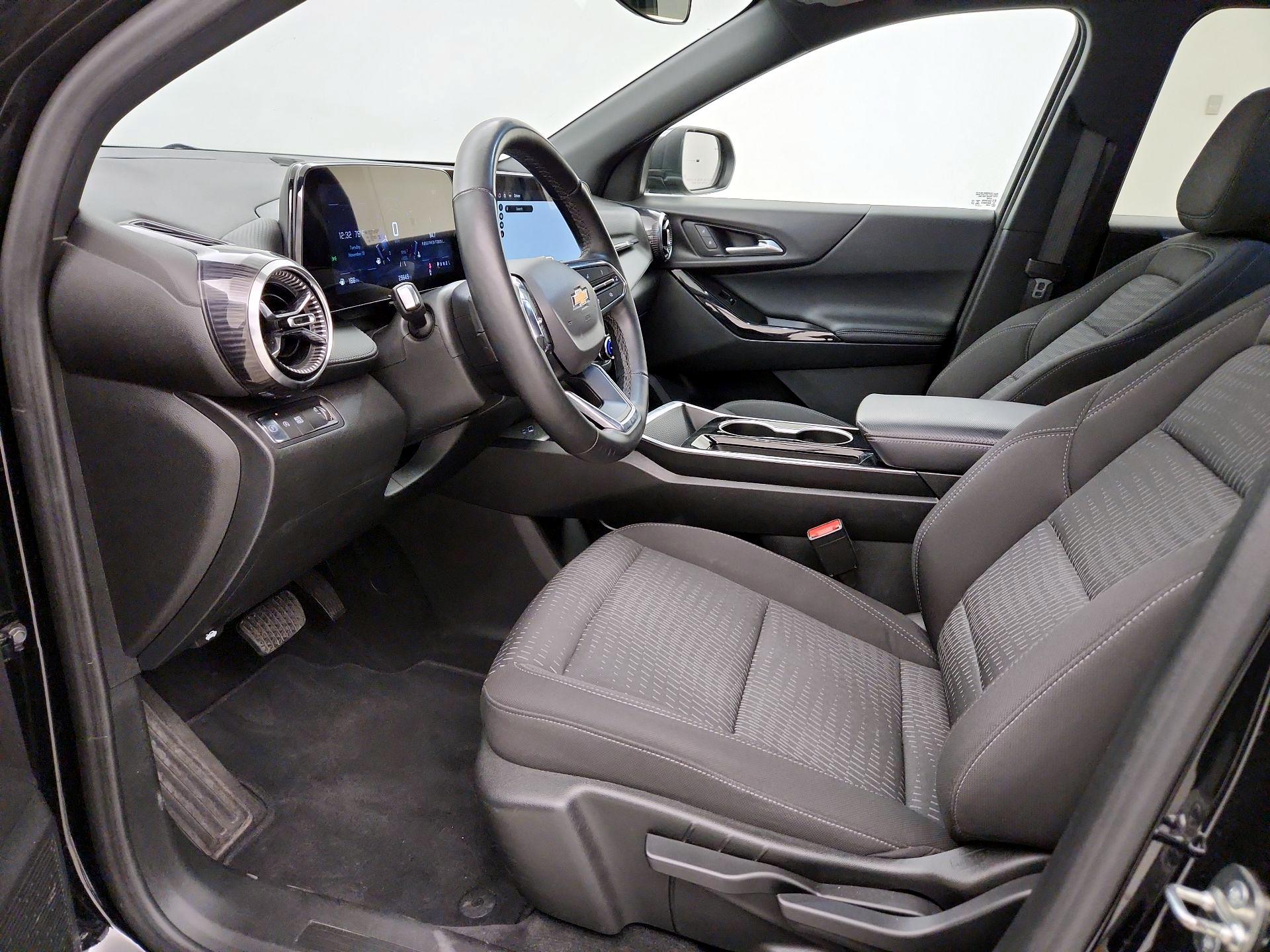 Thumbnail: 2025 Chevrolet Equinox - 11