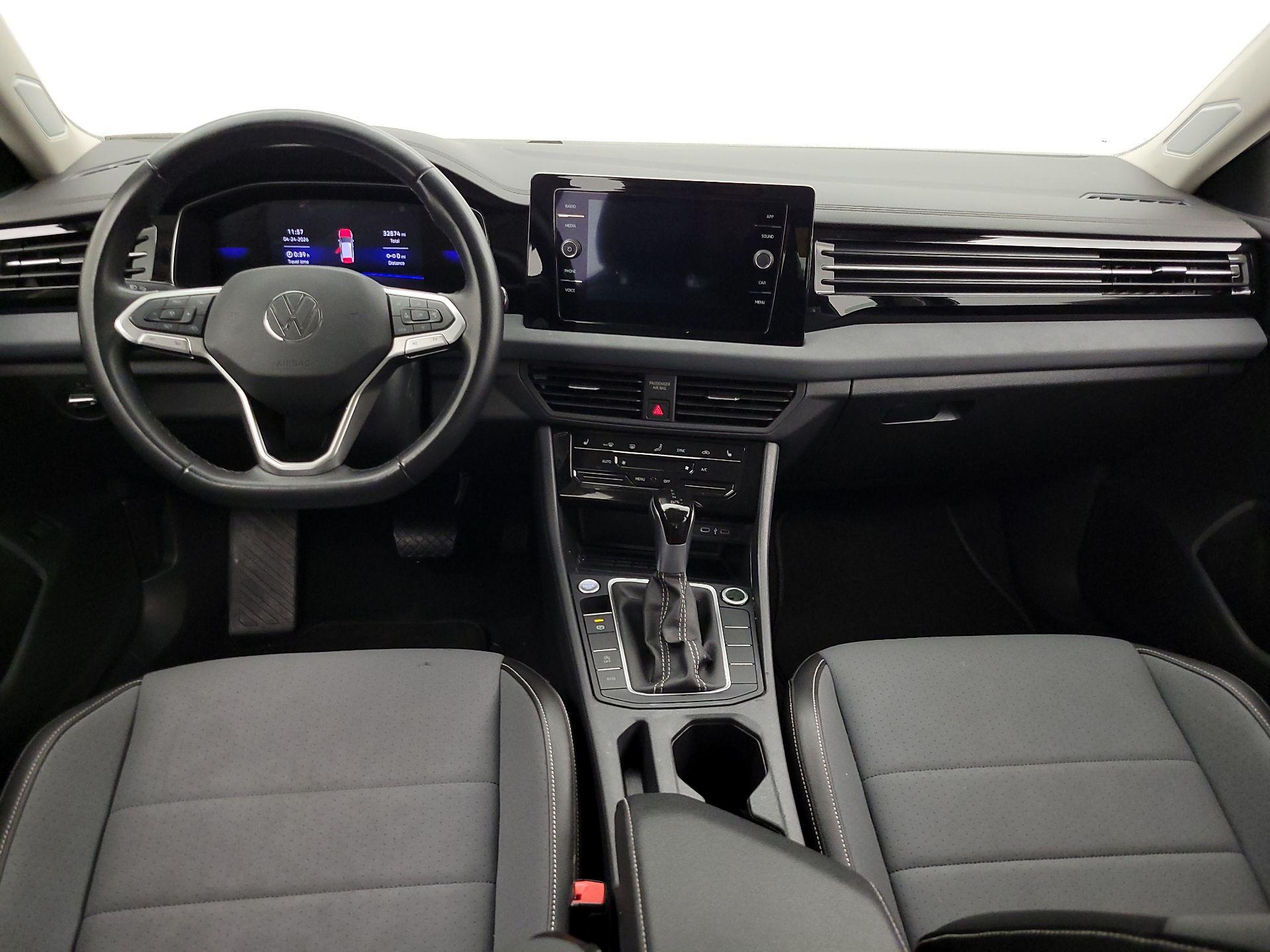 Thumbnail: 2025 Volkswagen Jetta - 9