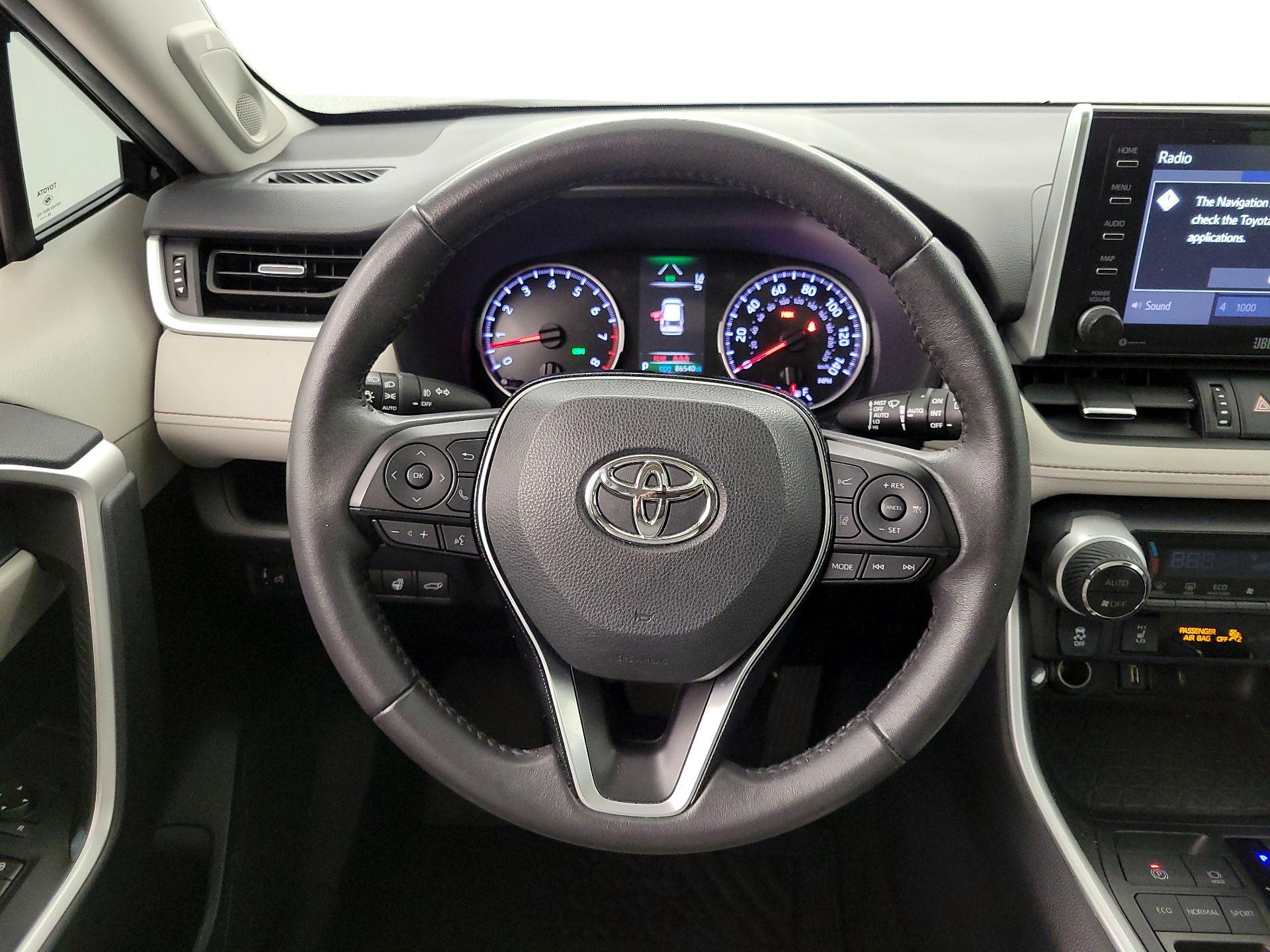 Thumbnail: 2021 Toyota RAV4 - 10