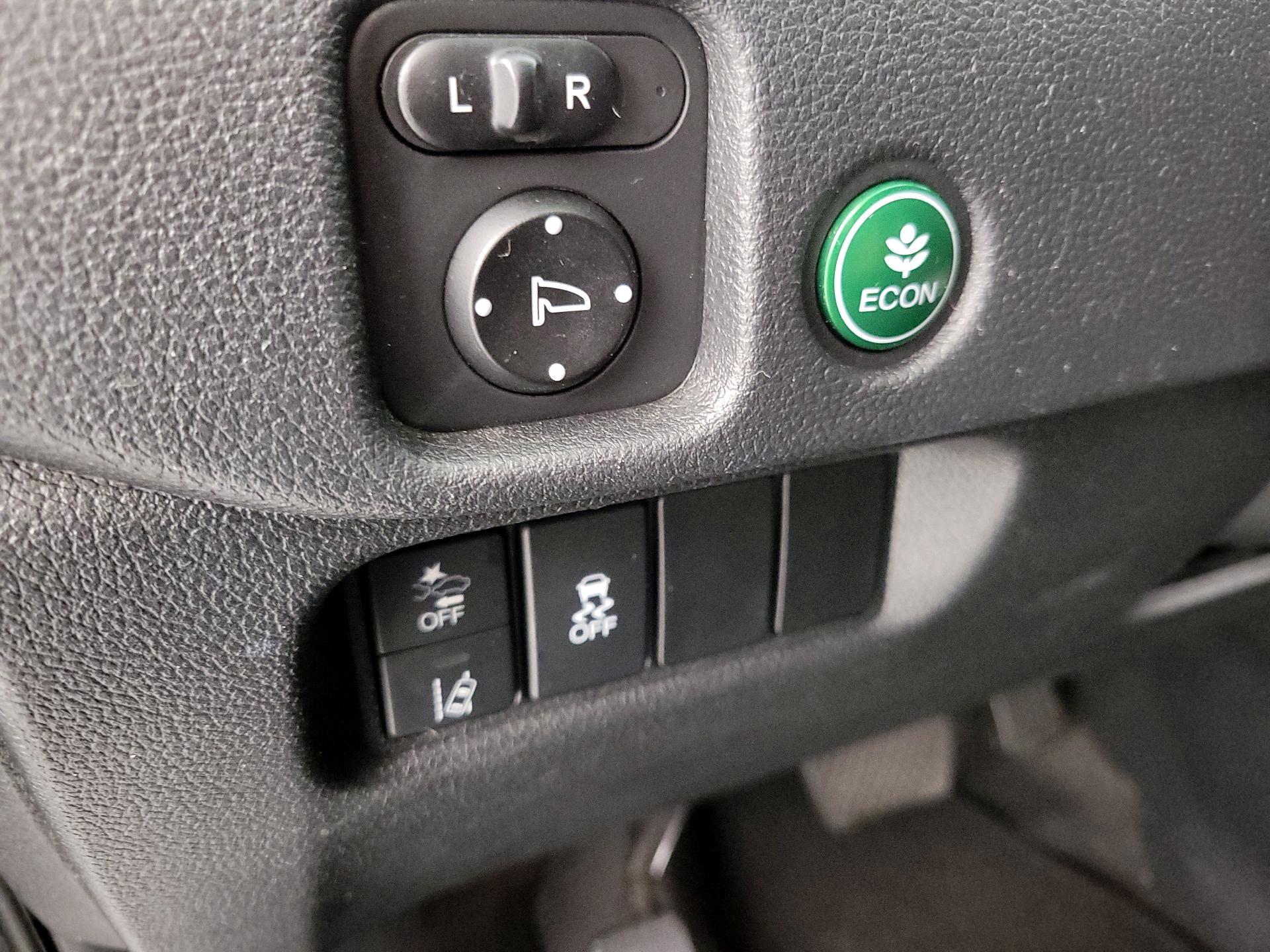 Thumbnail: 2019 Honda Passport - 13