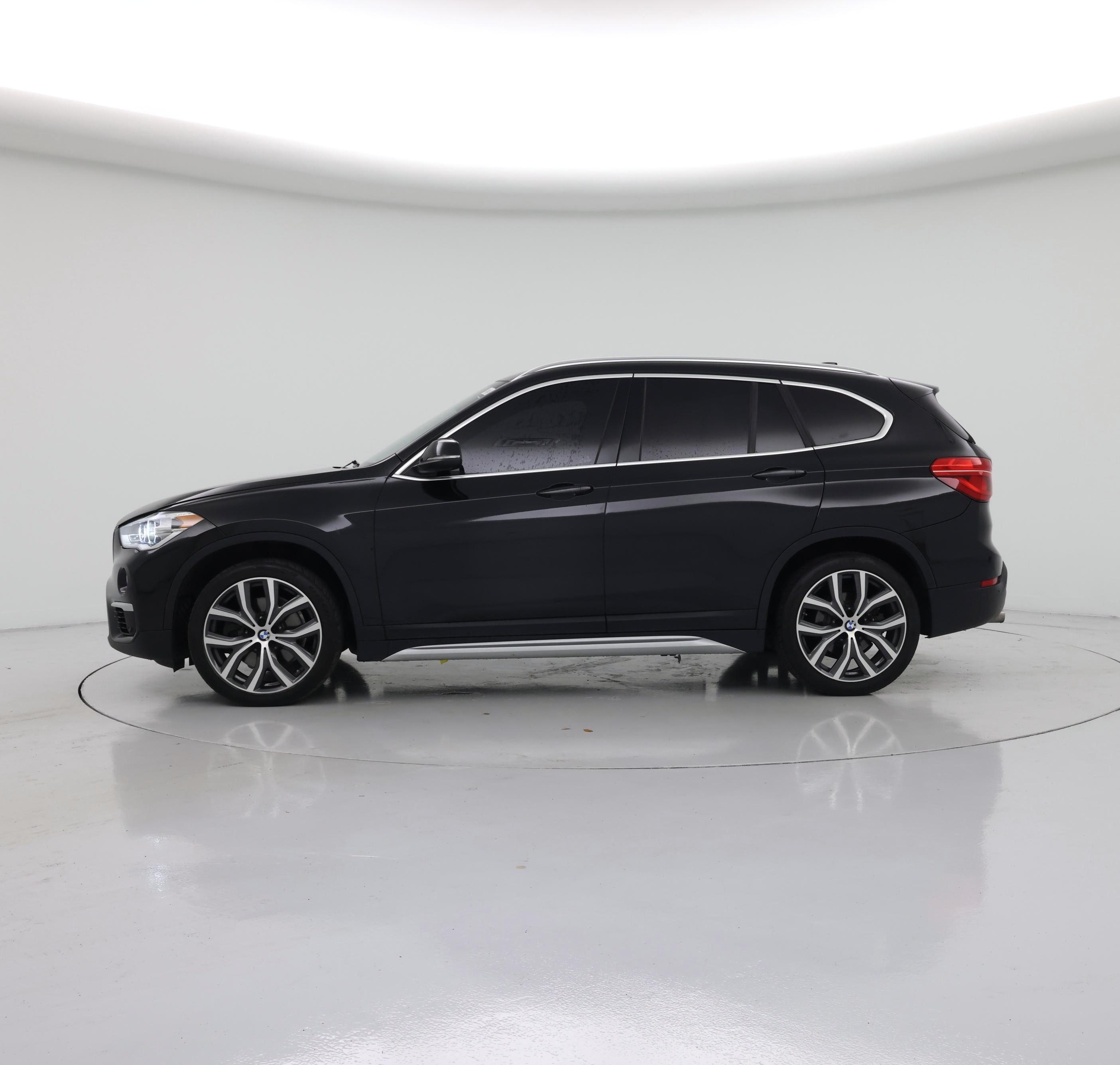 Thumbnail: 2018 BMW X1 - 3