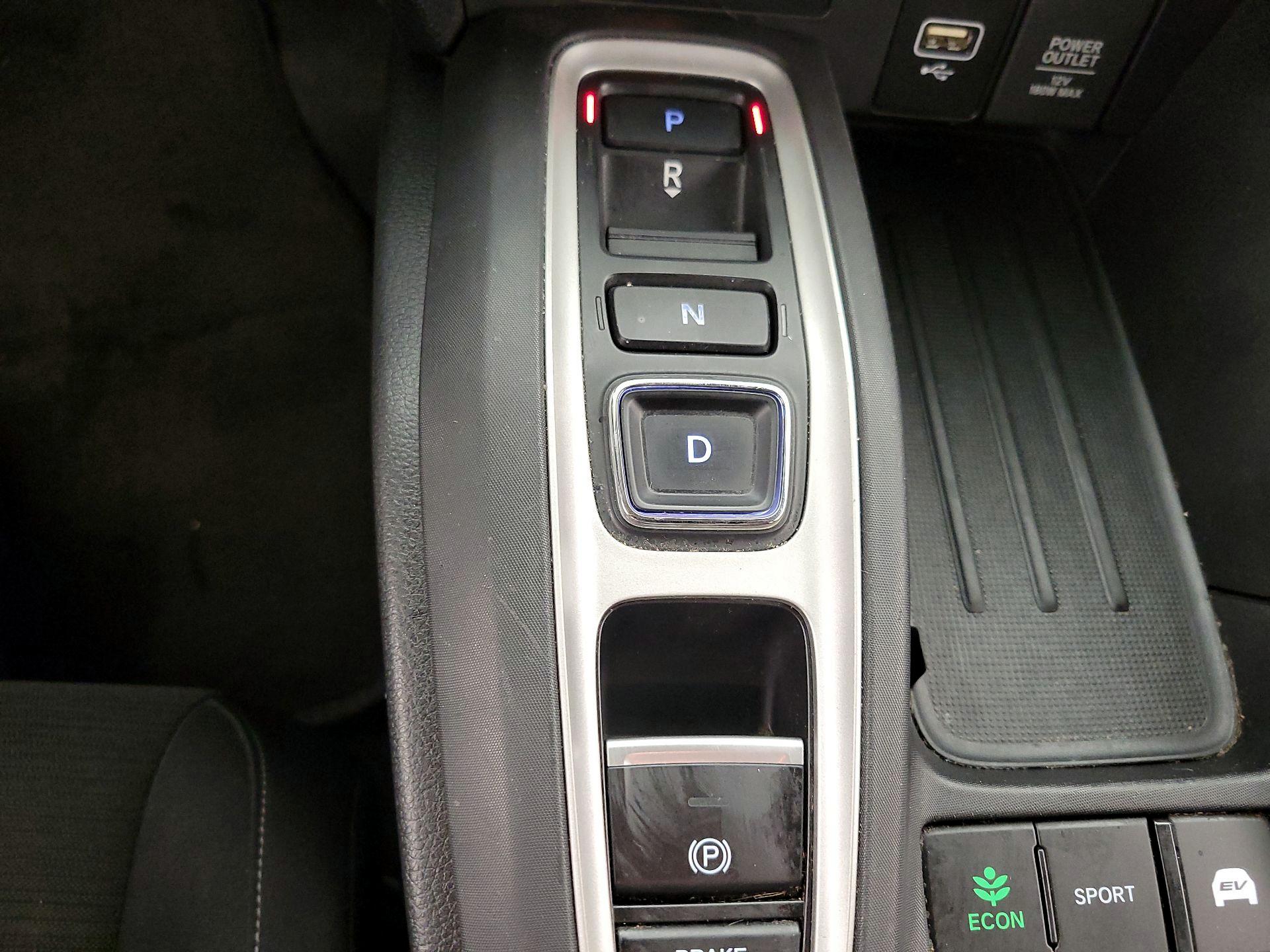 Thumbnail: 2019 Honda Insight - 17