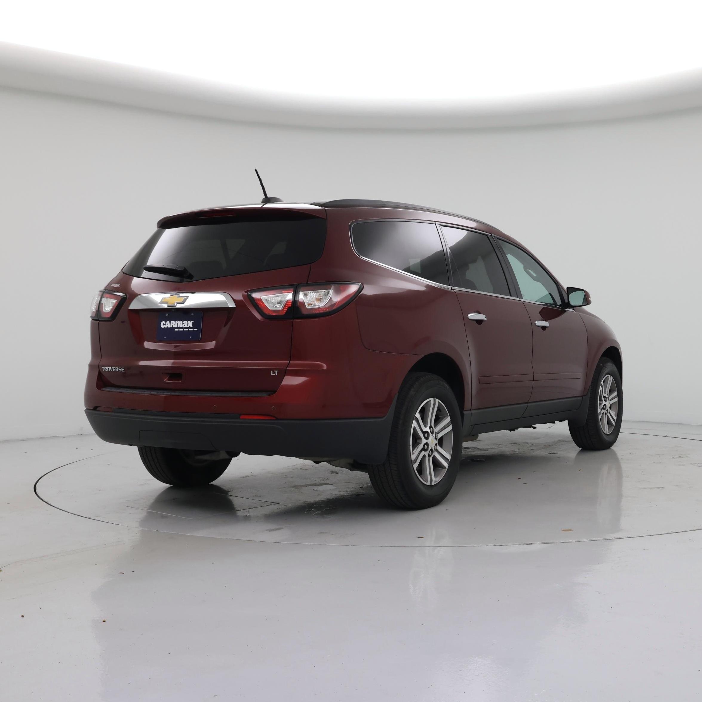 Thumbnail: 2017 Chevrolet Traverse - 8