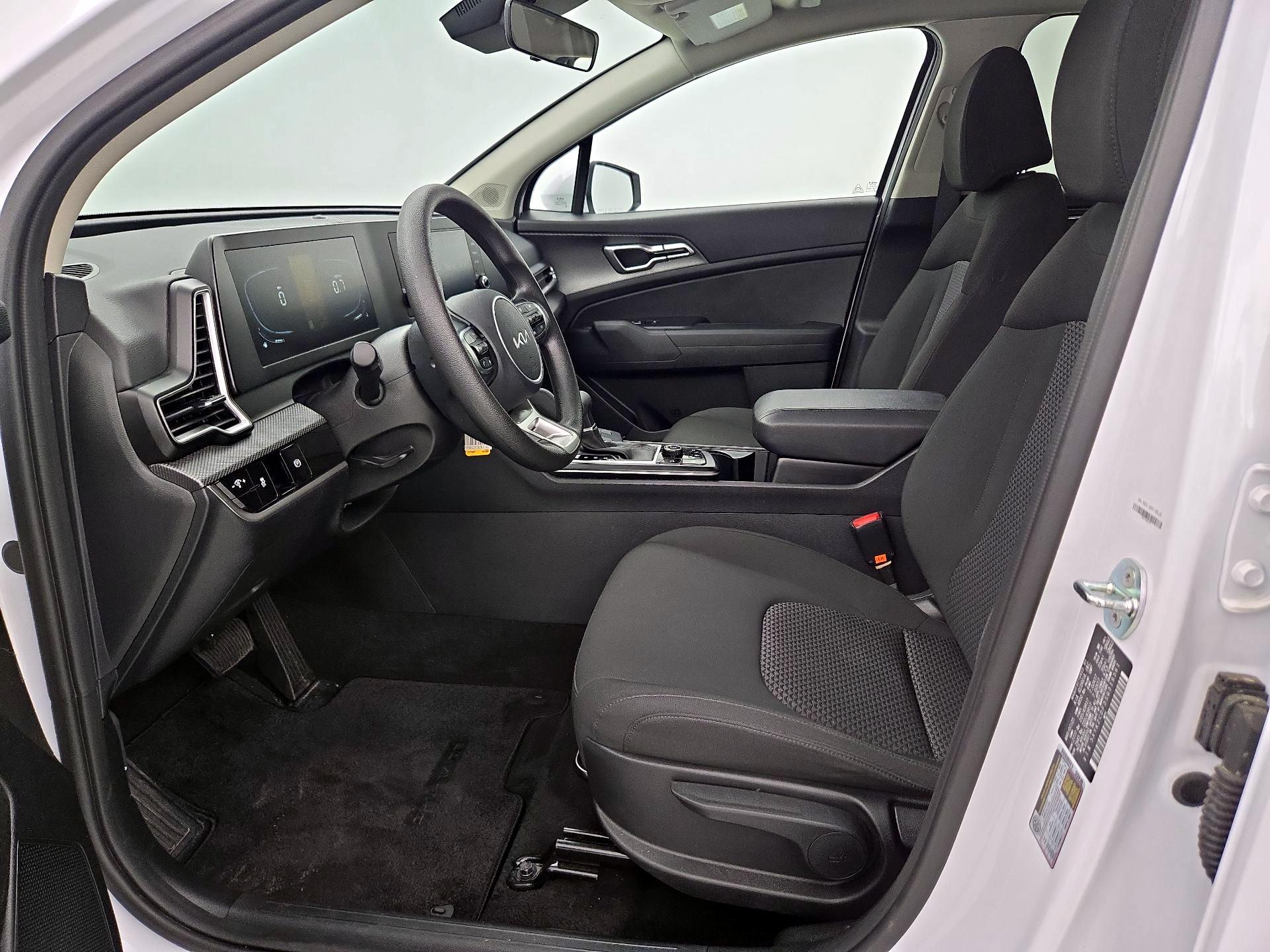 Thumbnail: 2025 Kia Sportage - 11