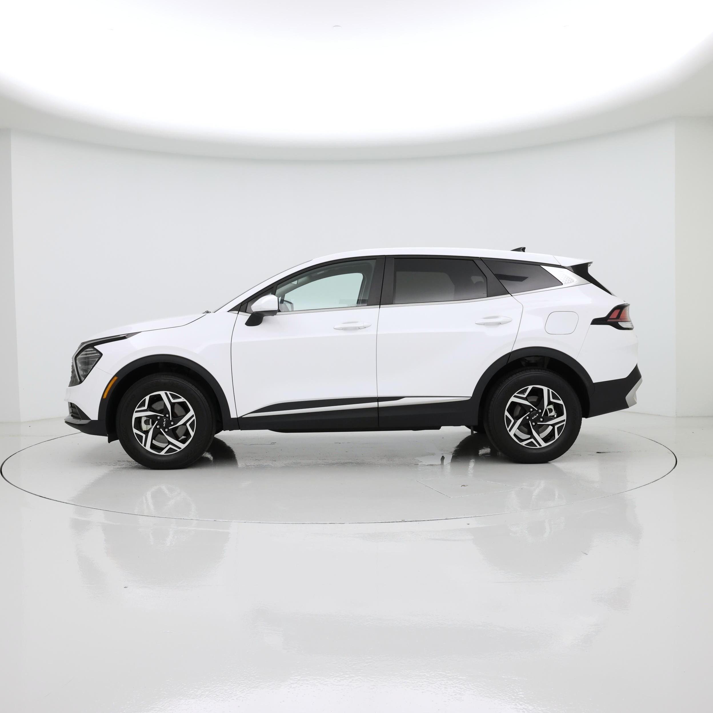 Thumbnail: 2025 Kia Sportage - 3