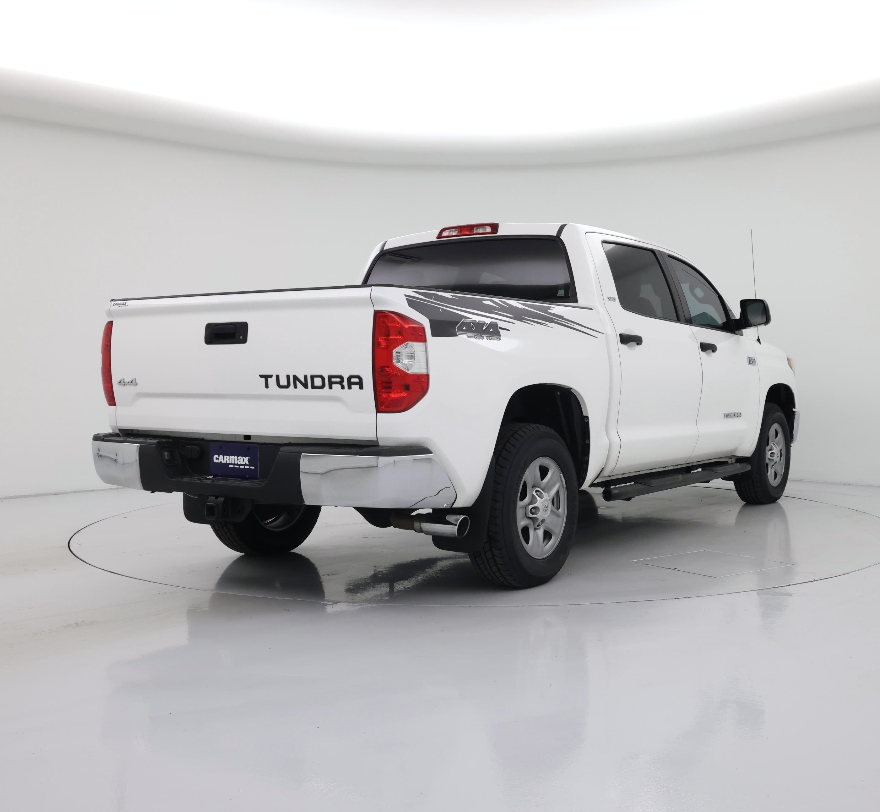 Thumbnail: 2018 Toyota Tundra - 8