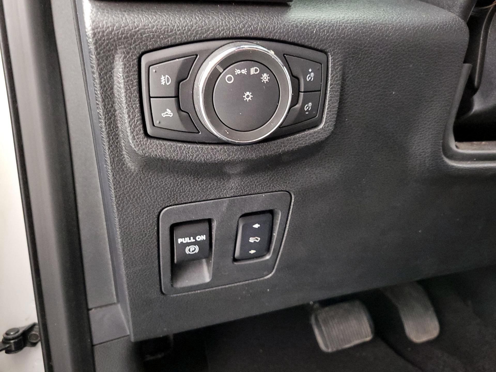Thumbnail: 2016 Ford F-150 - 13