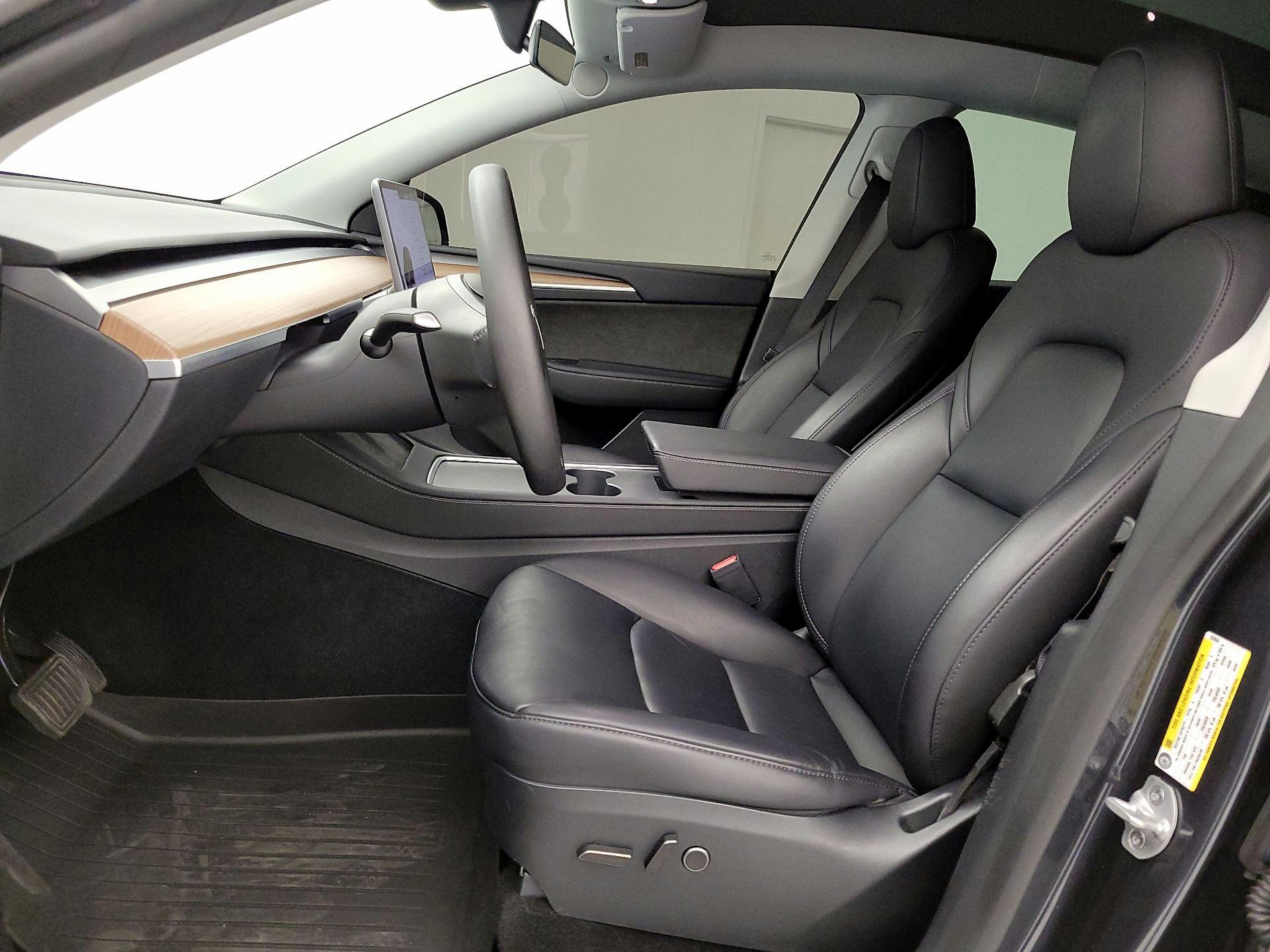 Thumbnail: 2024 Tesla Model Y - 11