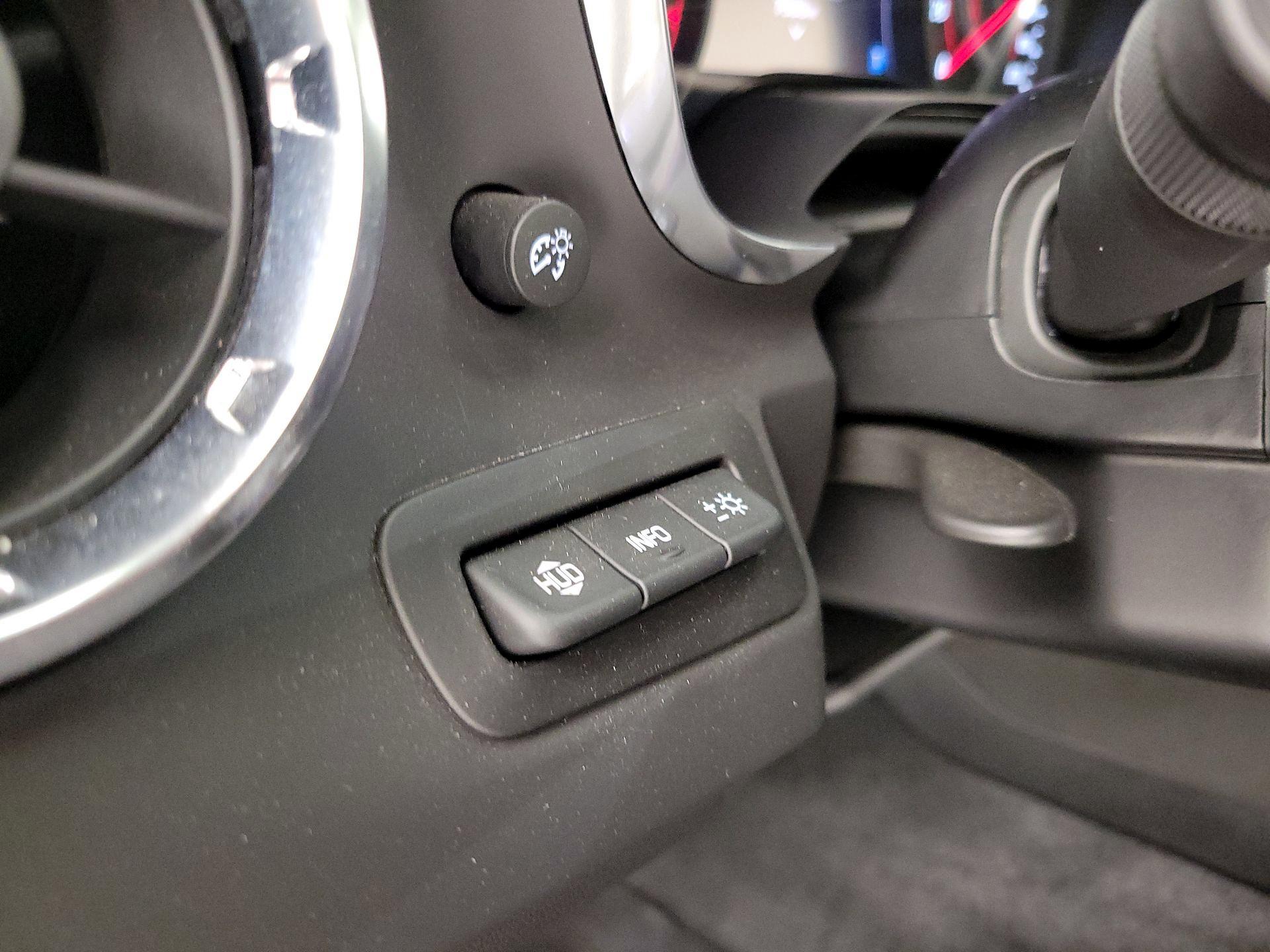 Thumbnail: 2020 Chevrolet Camaro - 13