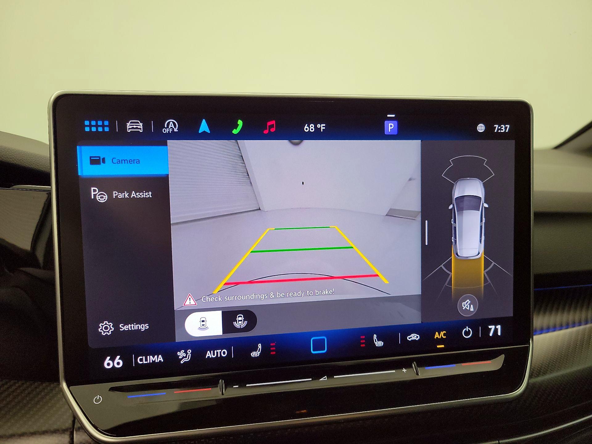 Thumbnail: 2025 Volkswagen Golf - 15