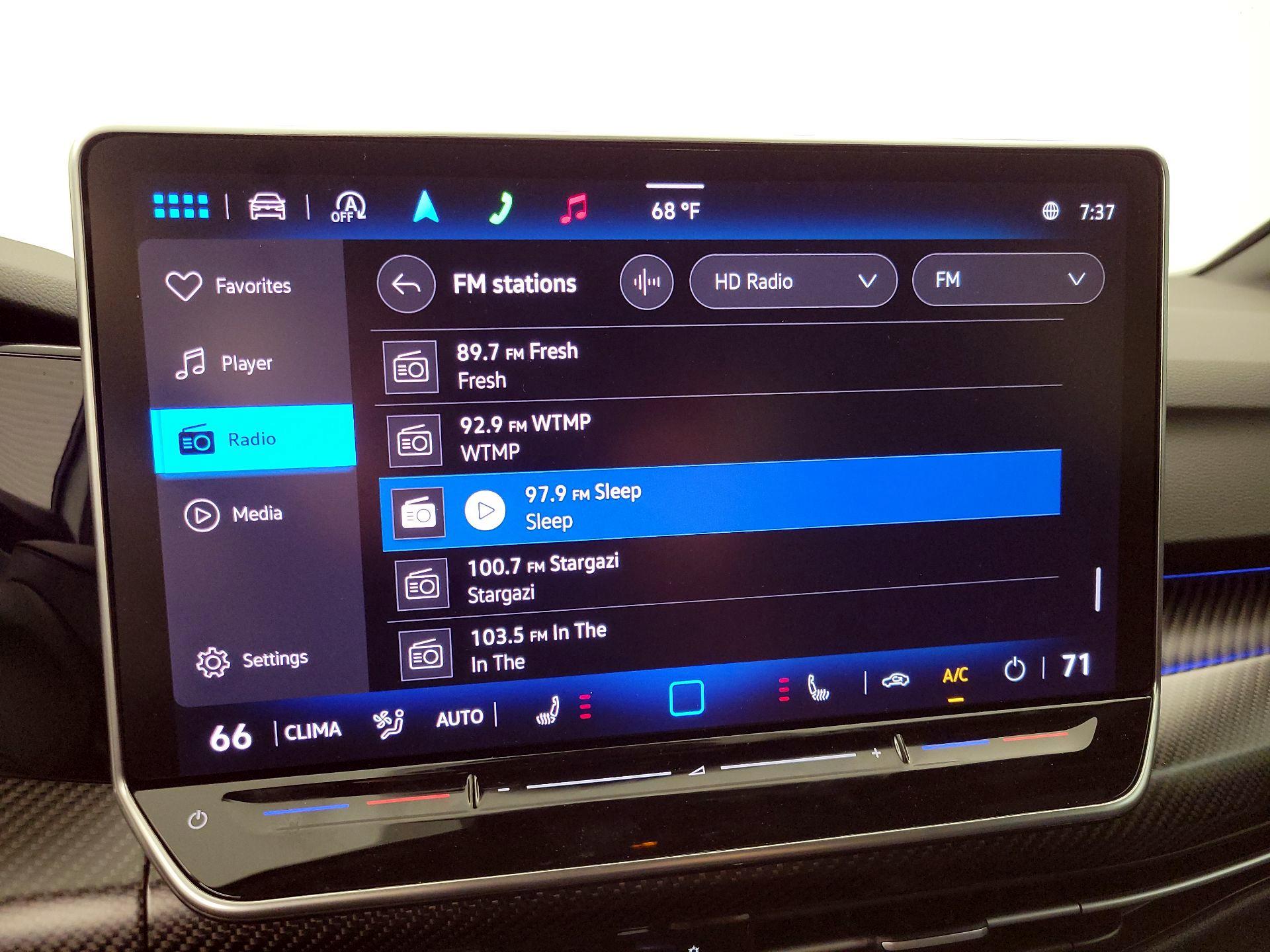 Thumbnail: 2025 Volkswagen Golf - 16