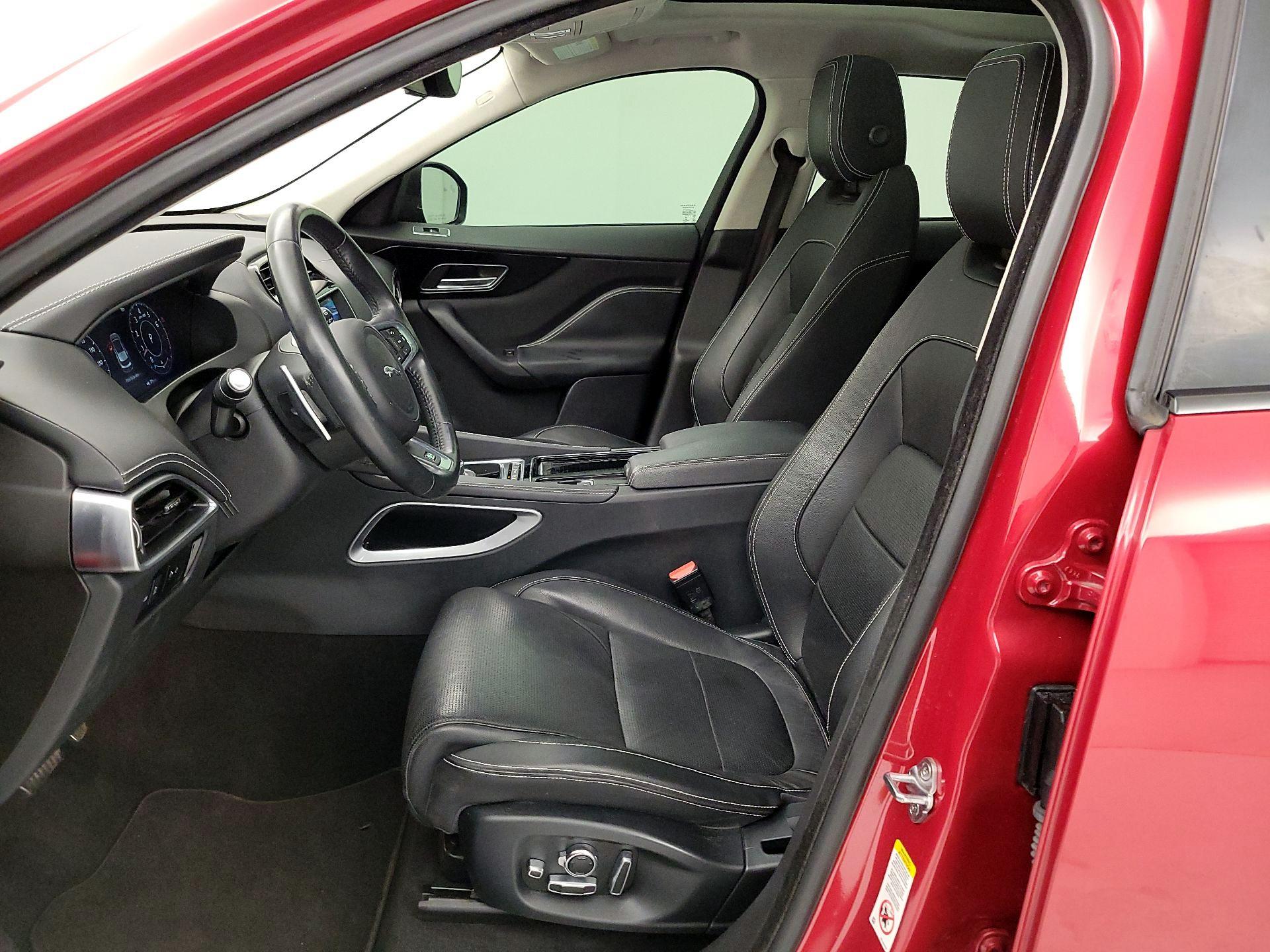 Thumbnail: 2019 Jaguar F-Pace - 11