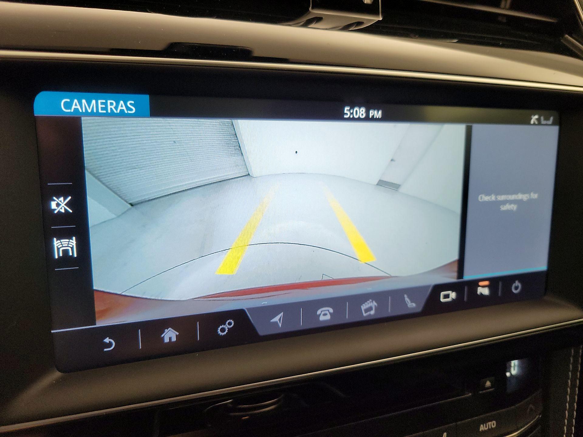 Thumbnail: 2019 Jaguar F-Pace - 15