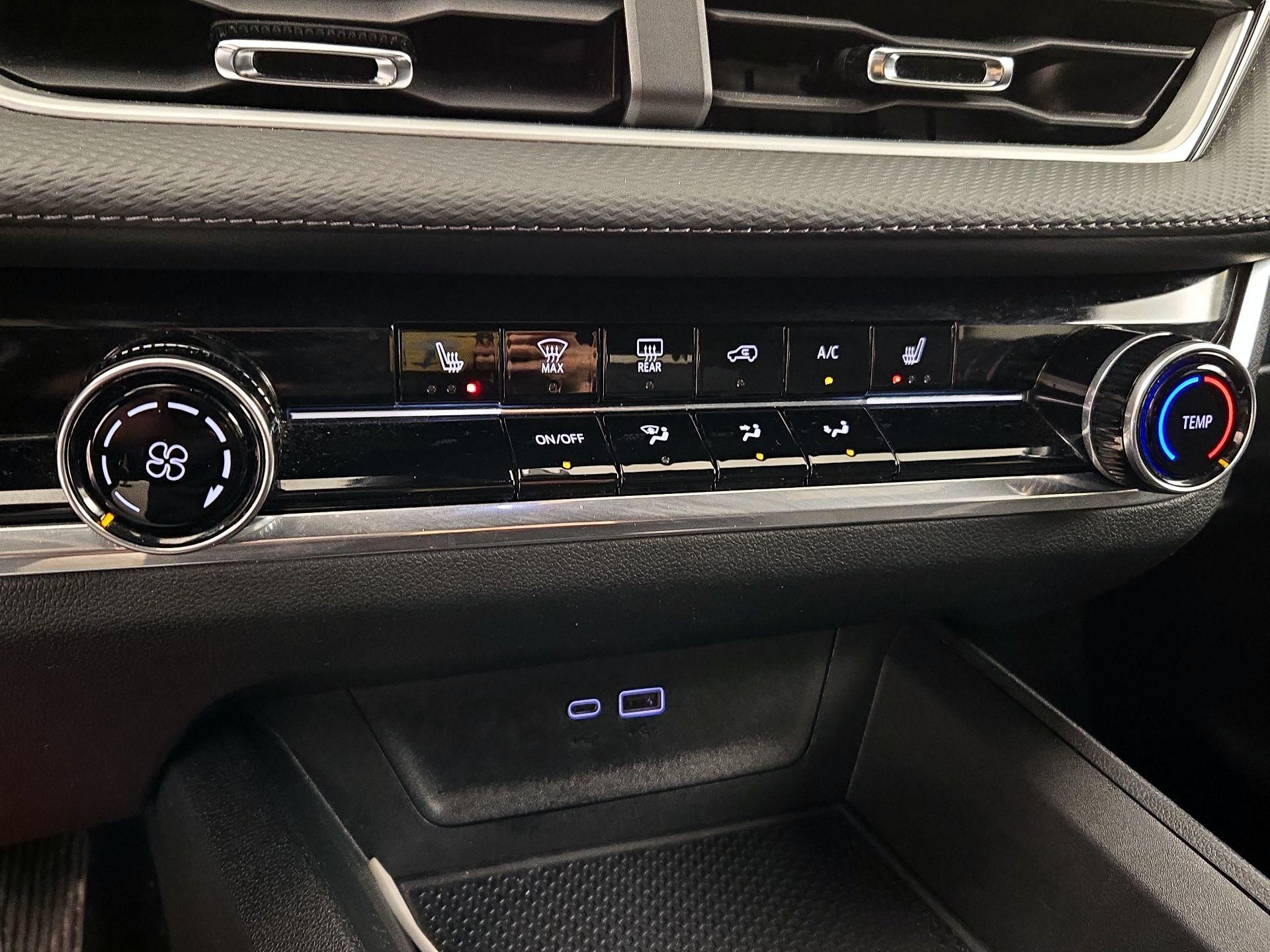 Thumbnail: 2025 Chevrolet Equinox - 17