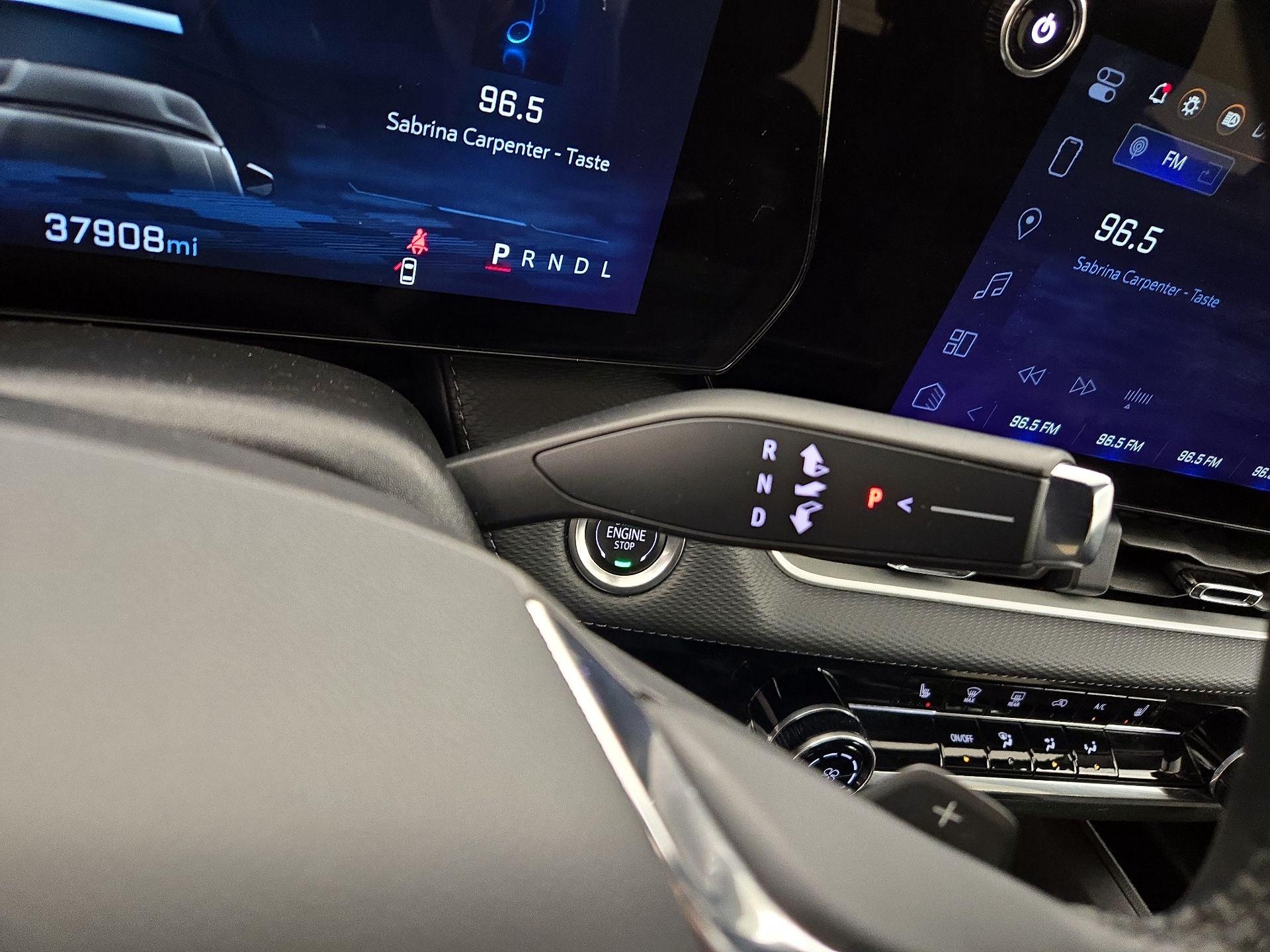 Thumbnail: 2025 Chevrolet Equinox - 18