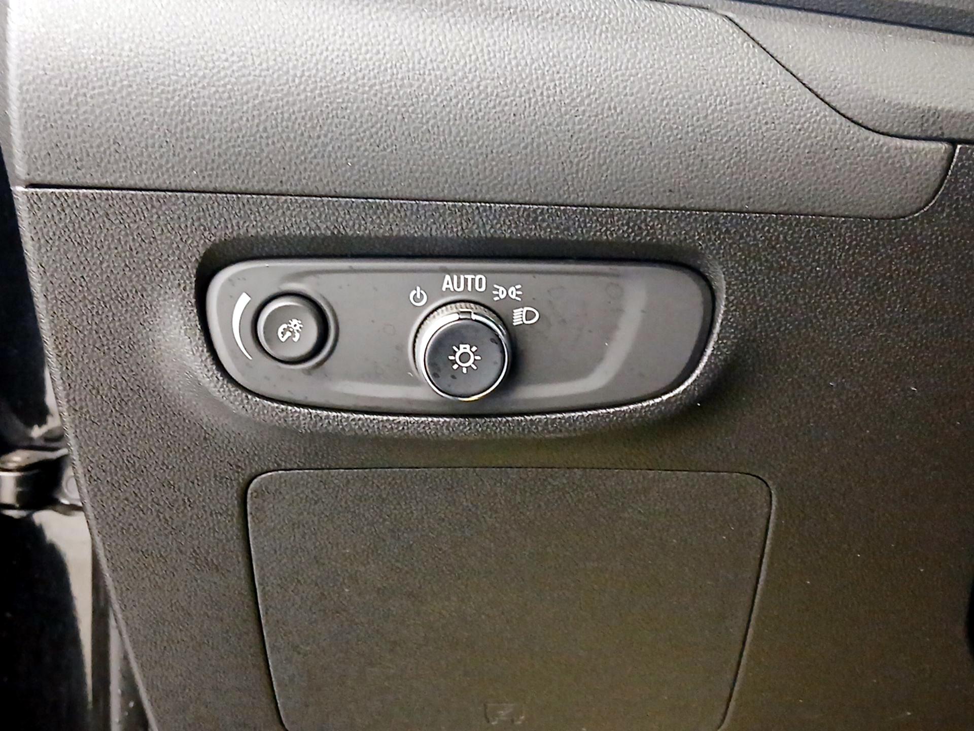 Thumbnail: 2025 Buick Encore GX - 13