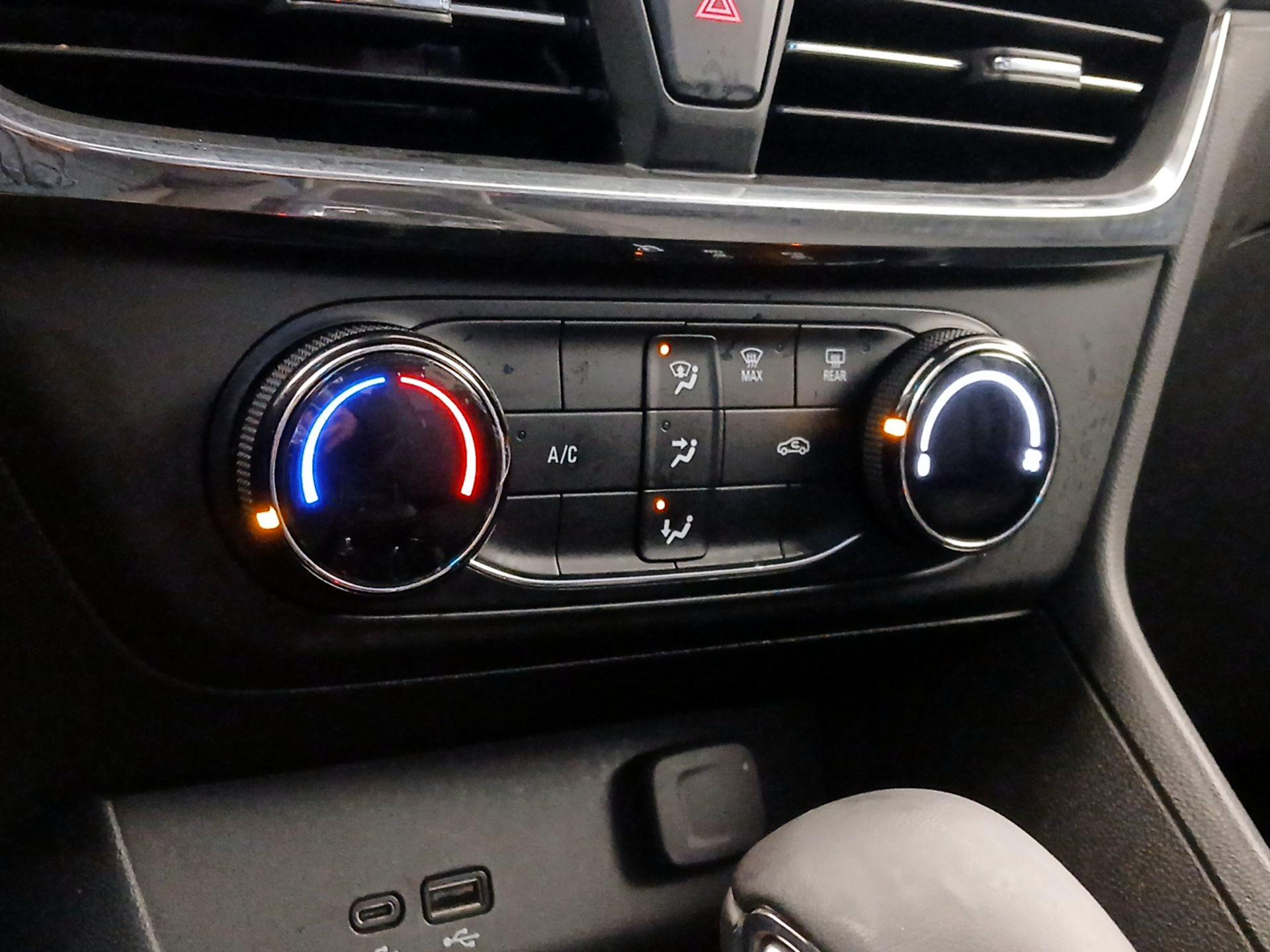 Thumbnail: 2025 Buick Encore GX - 15