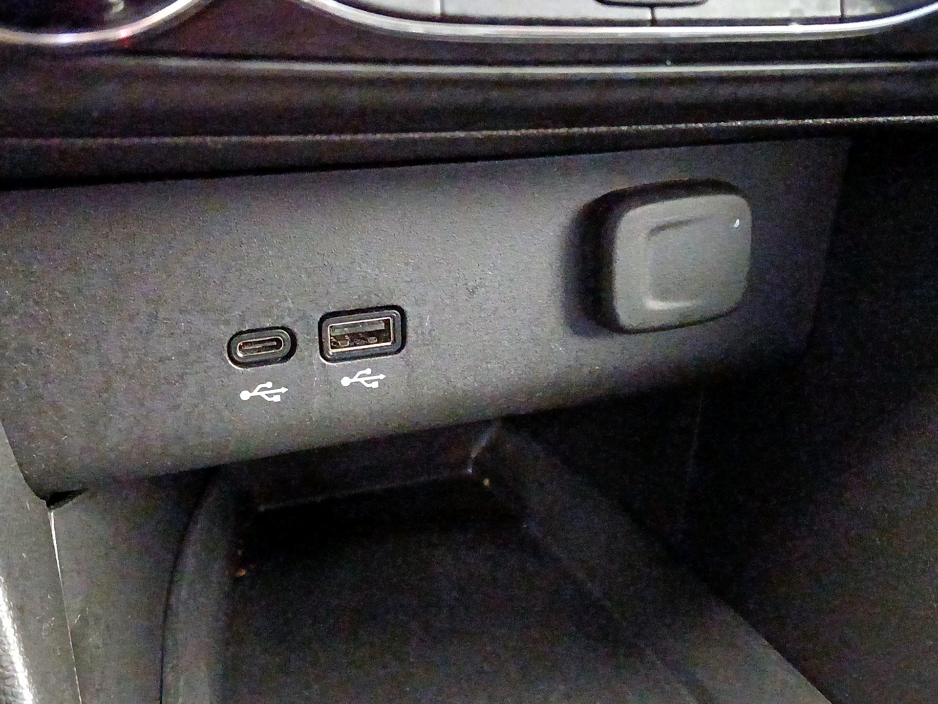 Thumbnail: 2025 Buick Encore GX - 17