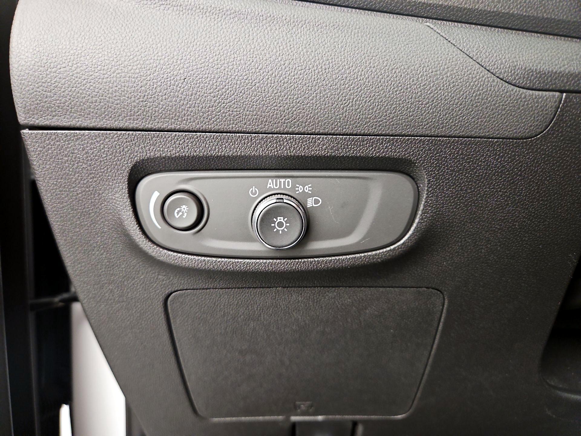 Thumbnail: 2025 Buick Encore GX - 13