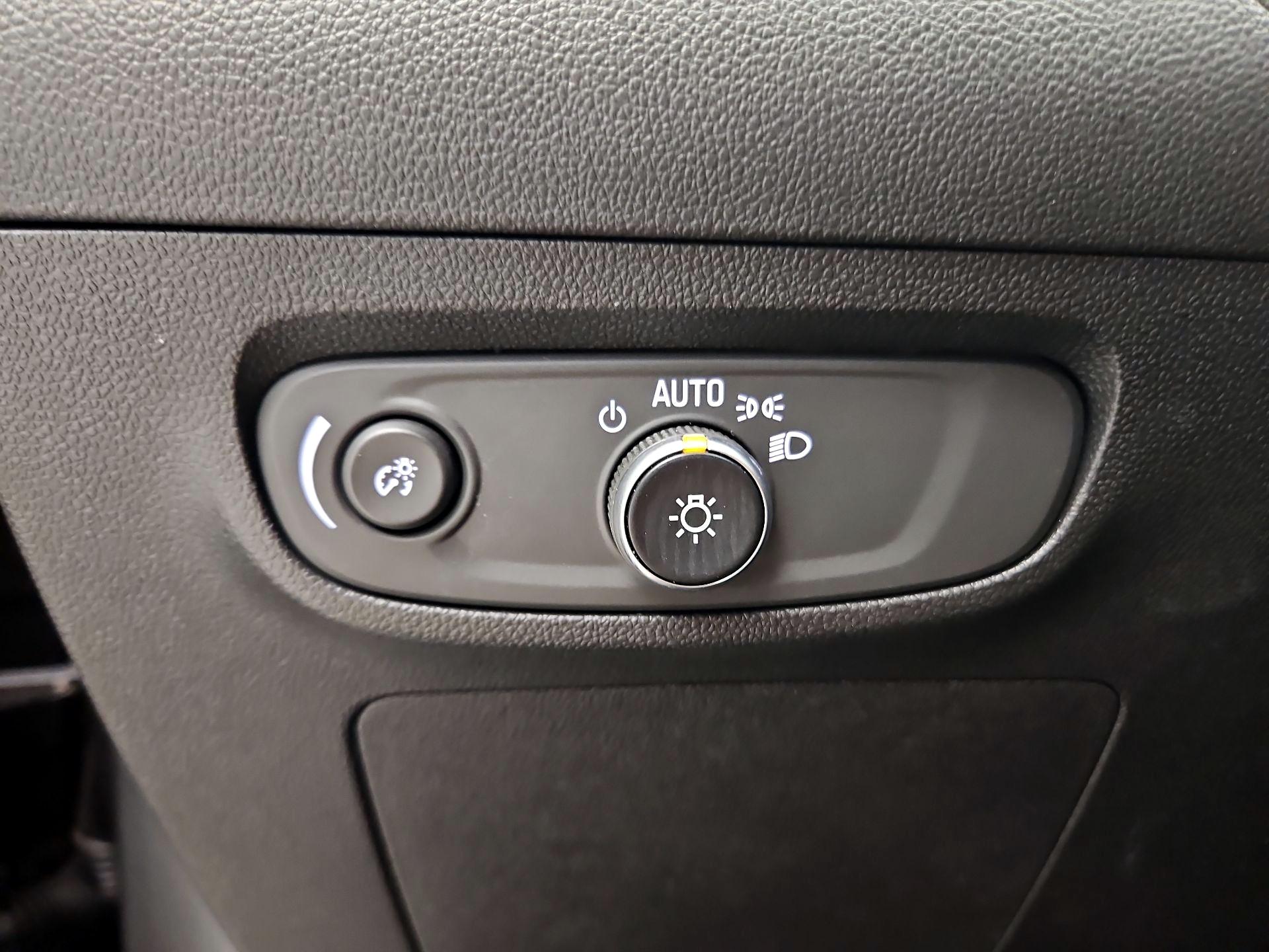 Thumbnail: 2025 Buick Encore GX - 11