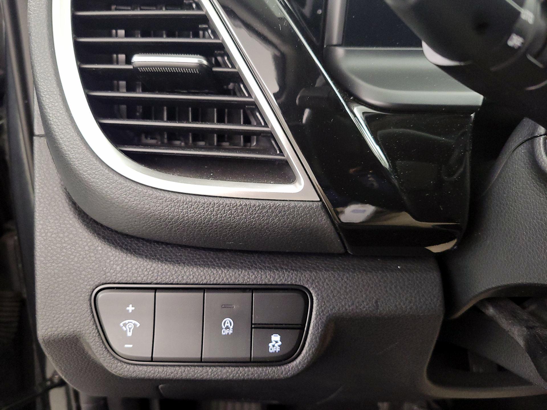 Thumbnail: 2025 Kia Seltos - 13