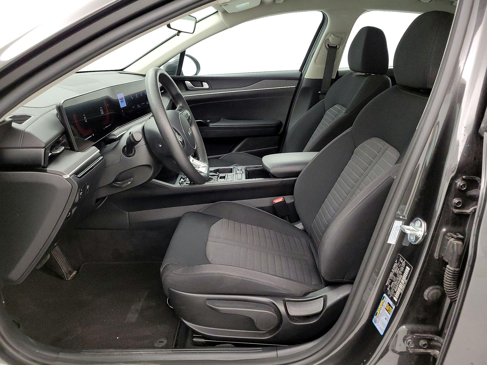 Thumbnail: 2025 Kia K5 - 11