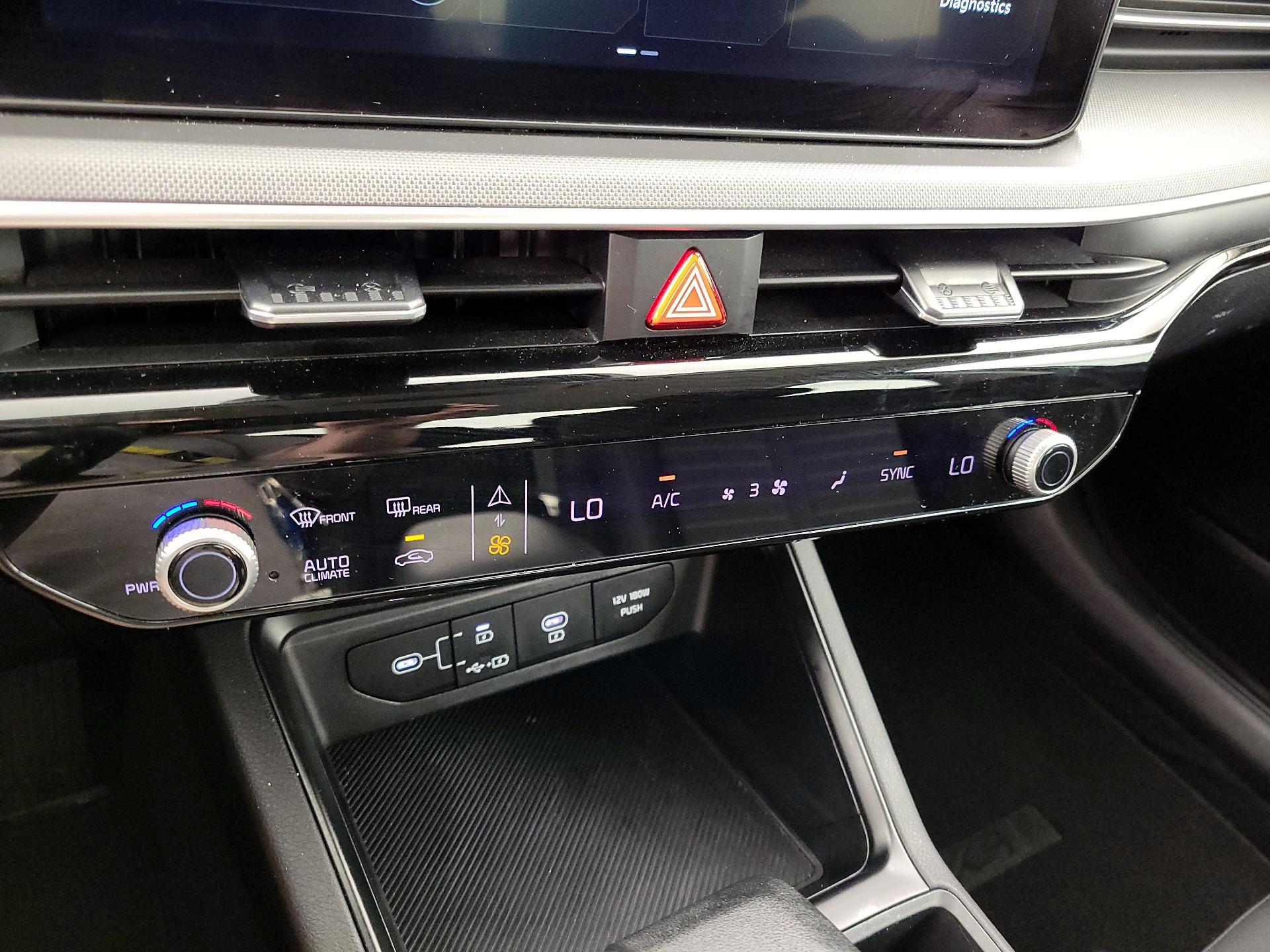 Thumbnail: 2025 Kia K5 - 16