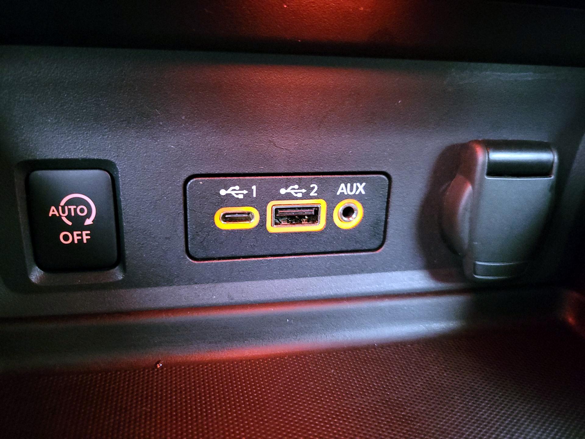 Thumbnail: 2025 Nissan Sentra - 18