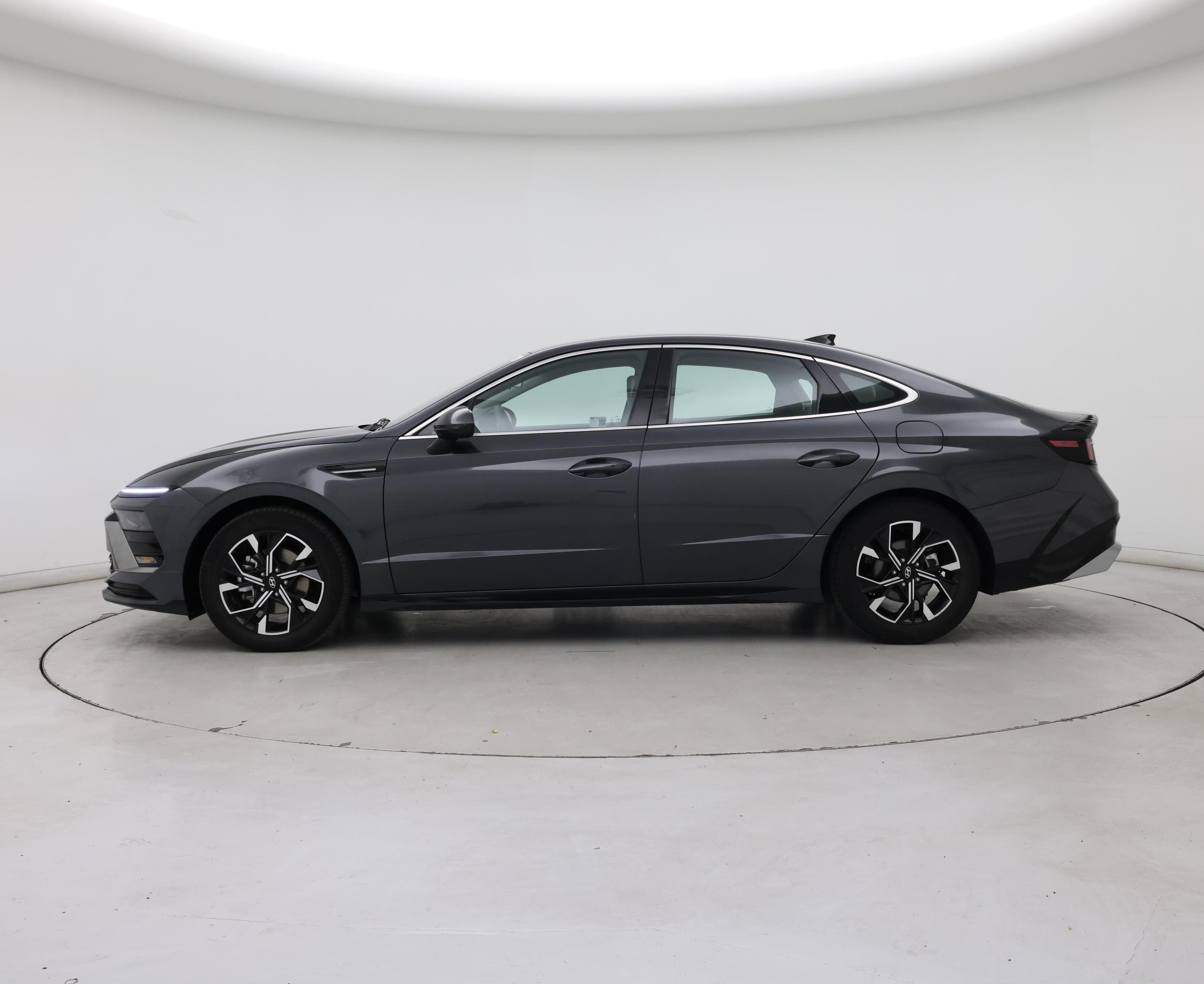 Thumbnail: 2025 Hyundai Sonata - 3