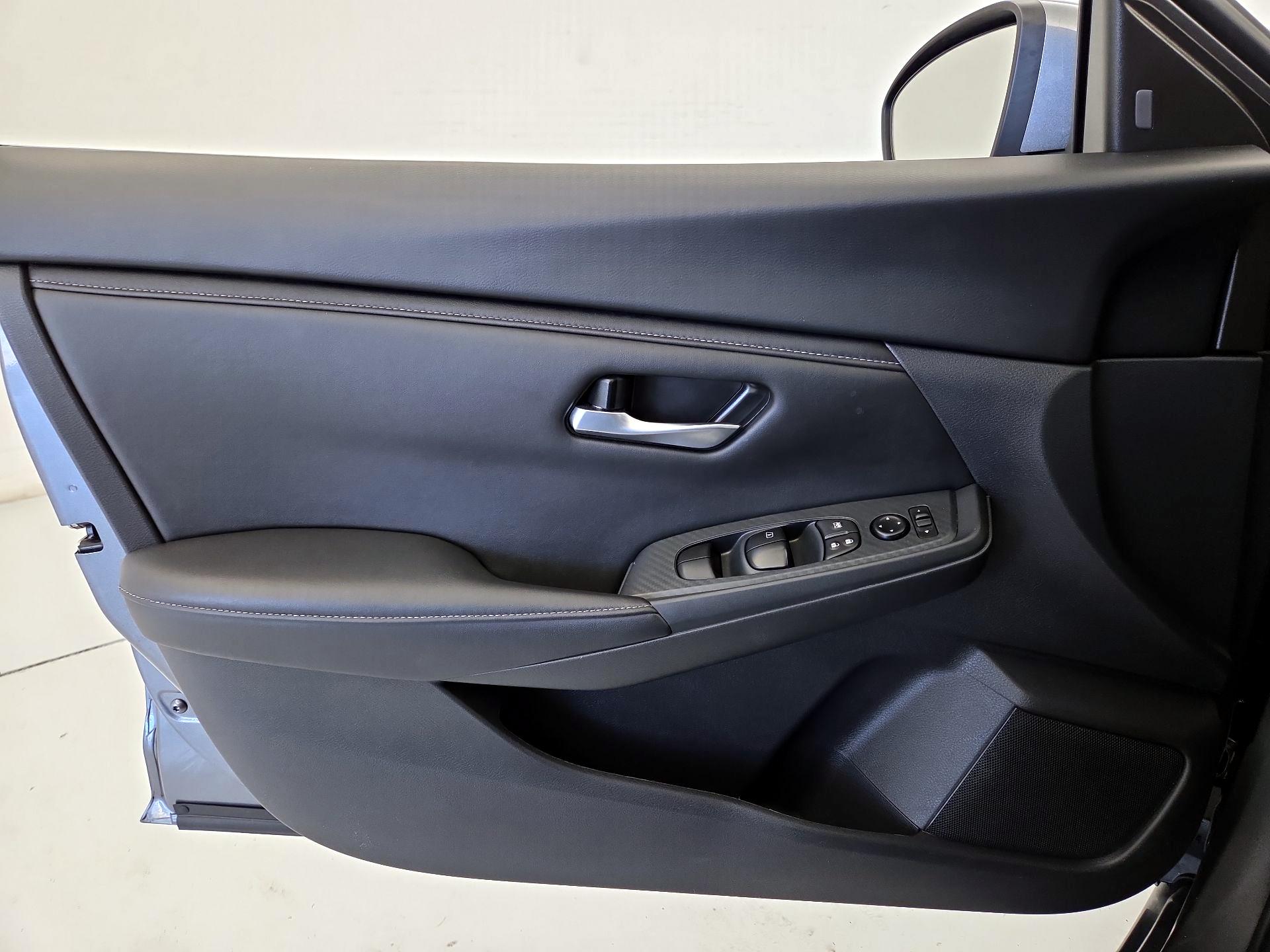 Thumbnail: 2025 Nissan Sentra - 12