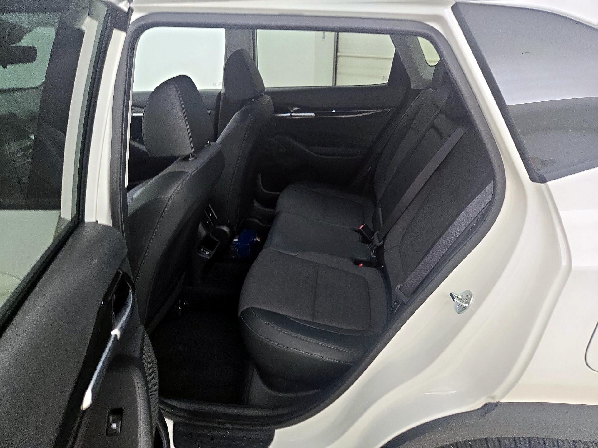 Thumbnail: 2025 Kia Seltos - 19