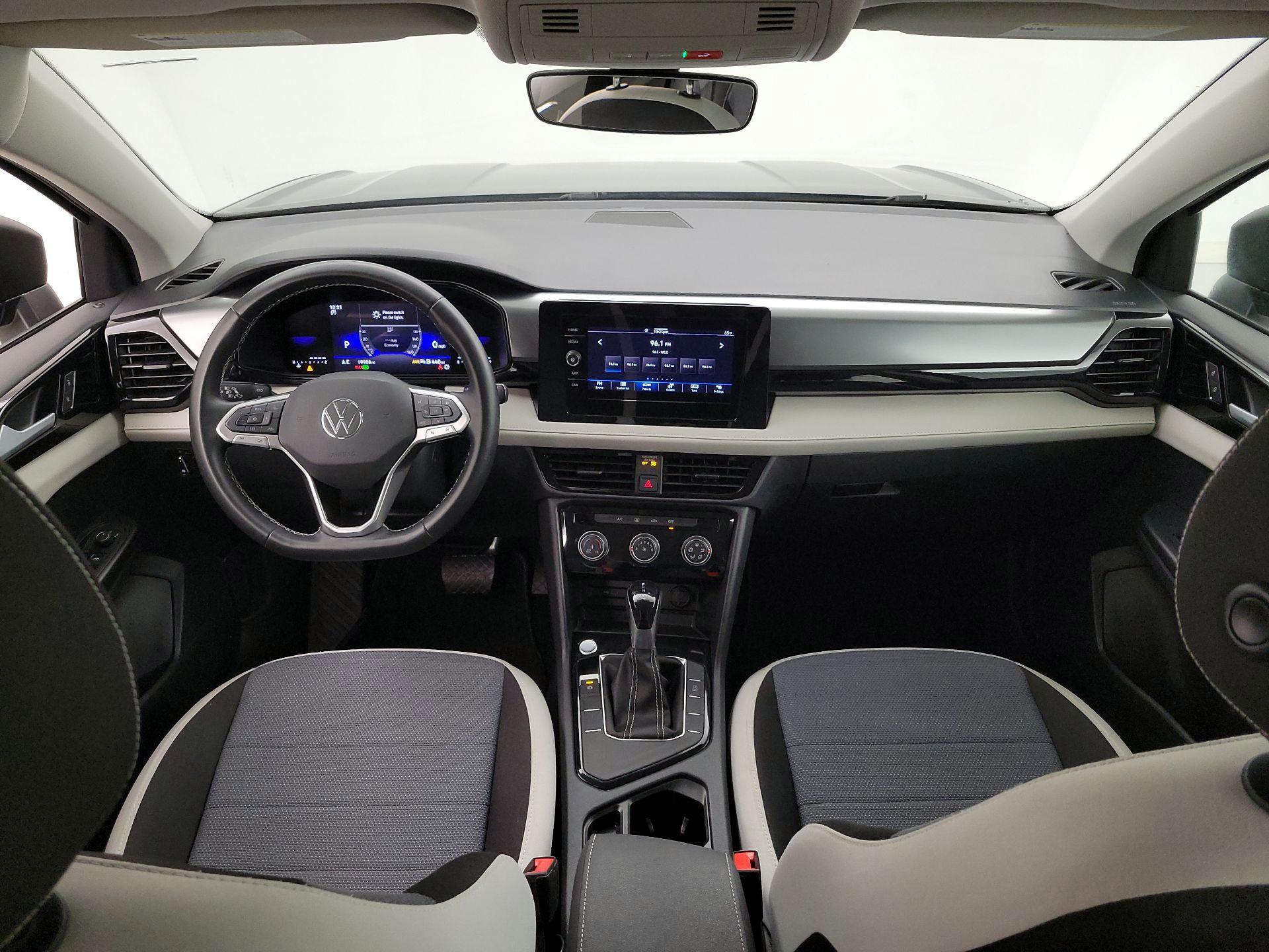 Thumbnail: 2025 Volkswagen Taos - 9