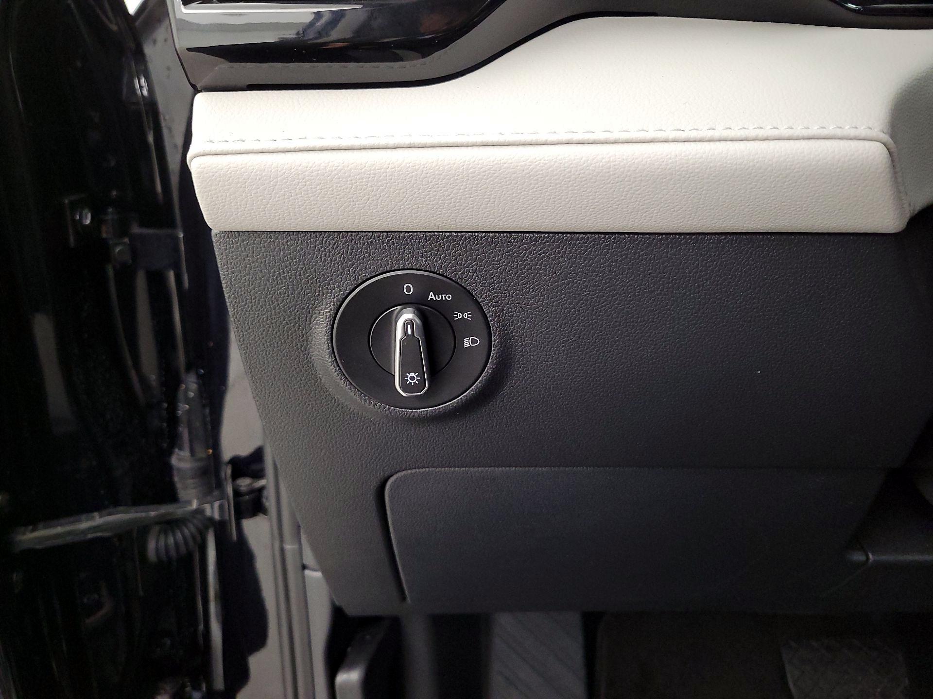 Thumbnail: 2025 Volkswagen Taos - 13