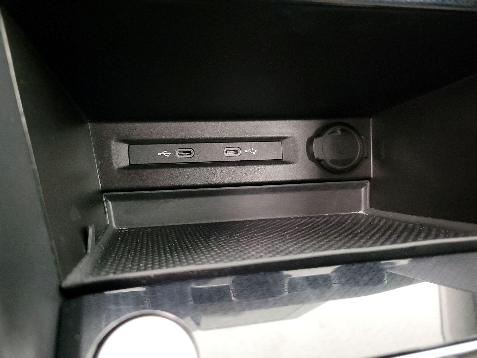 Thumbnail: 2025 Volkswagen Taos - 18