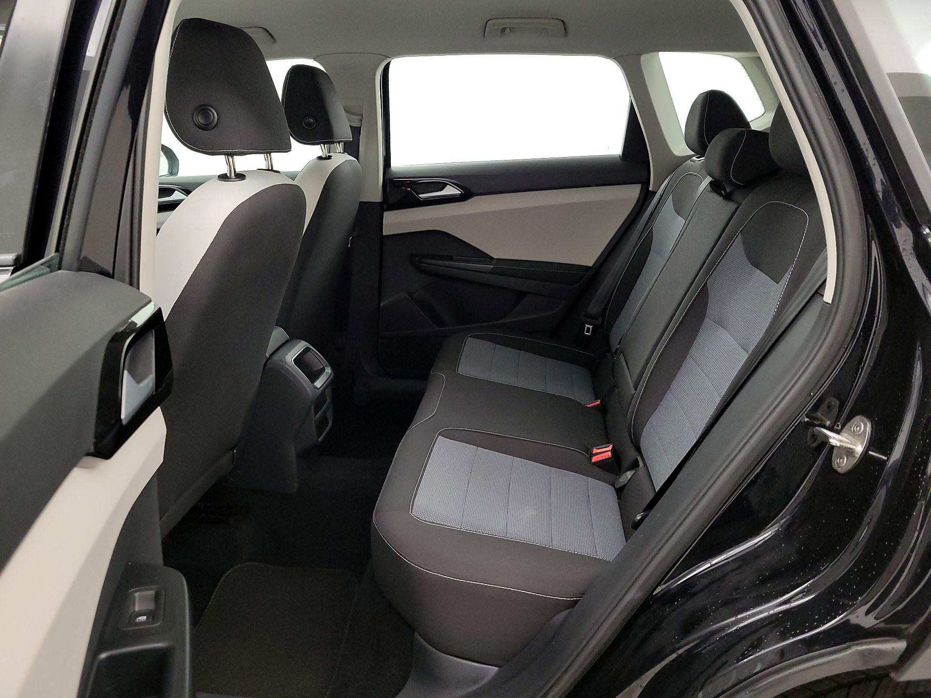 Thumbnail: 2025 Volkswagen Taos - 19