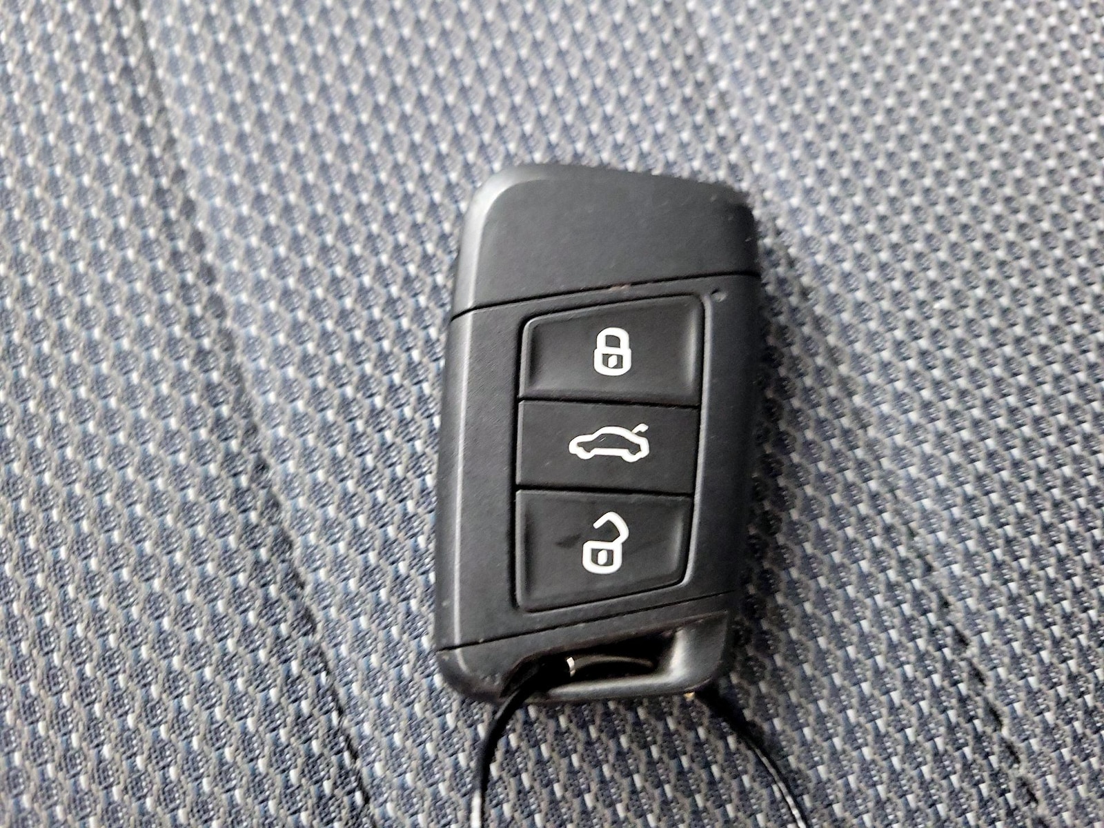 2025 Volkswagen Taos S - Photo 23