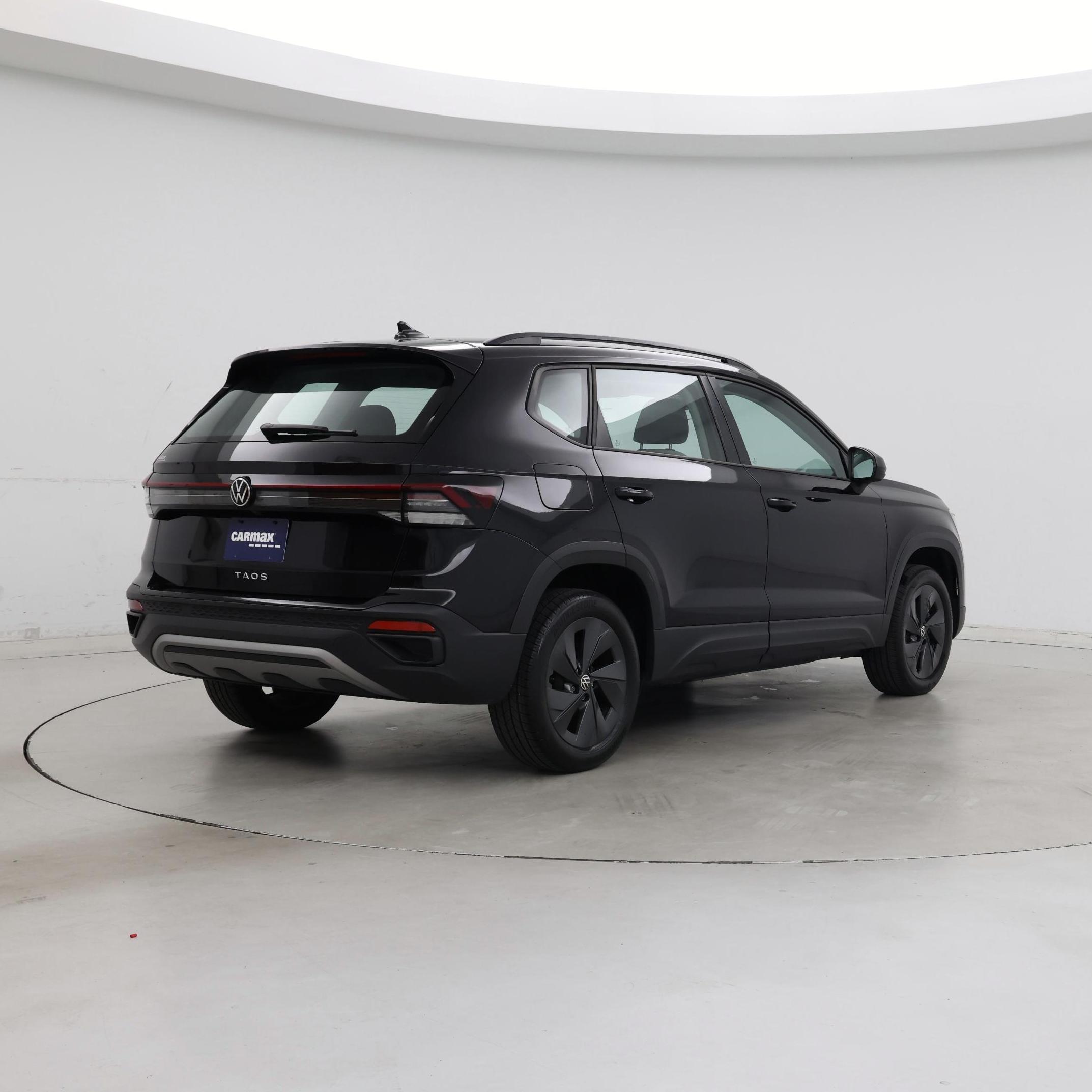 Thumbnail: 2025 Volkswagen Taos - 8