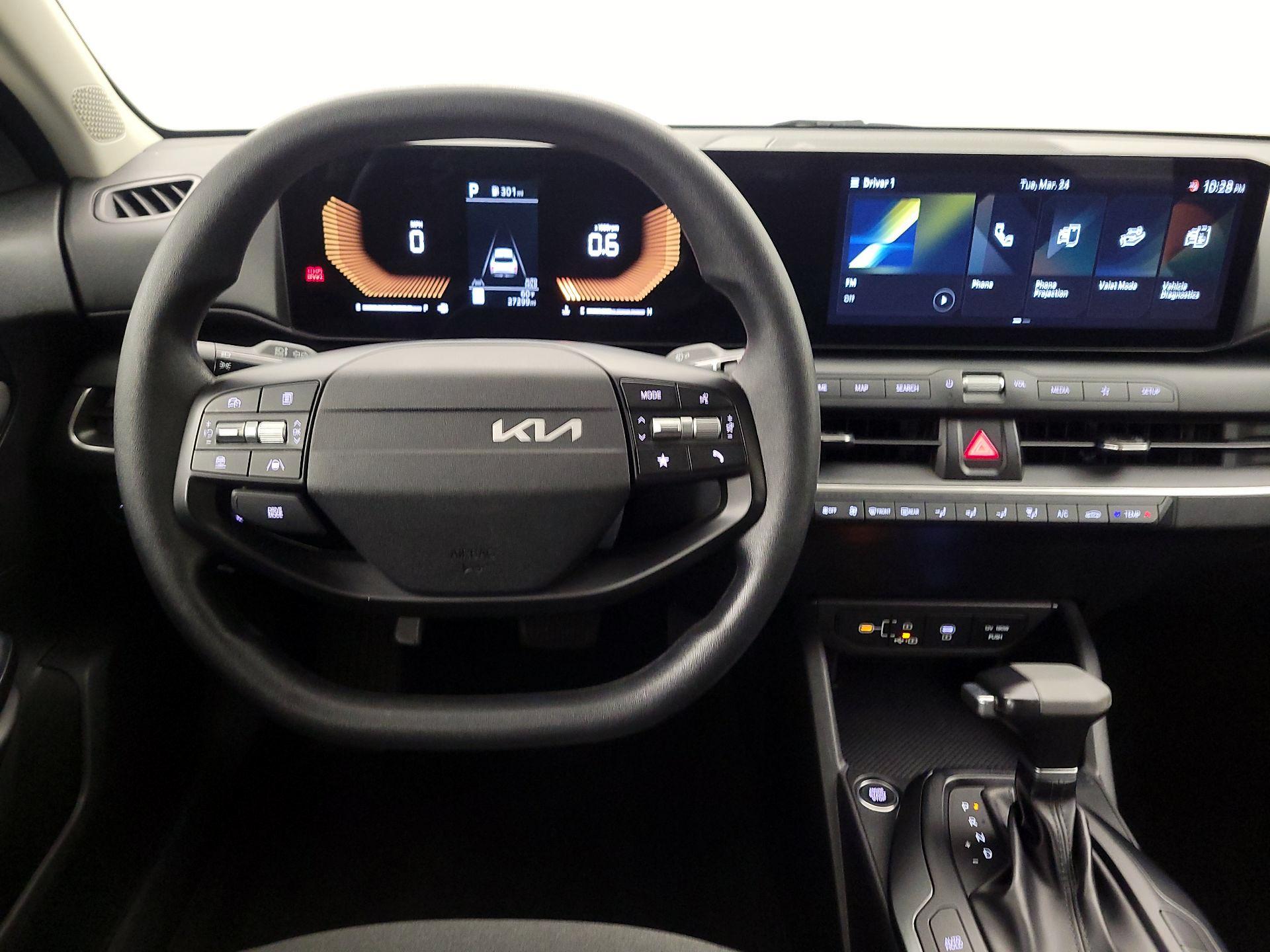 Thumbnail: 2025 Kia K4 - 10