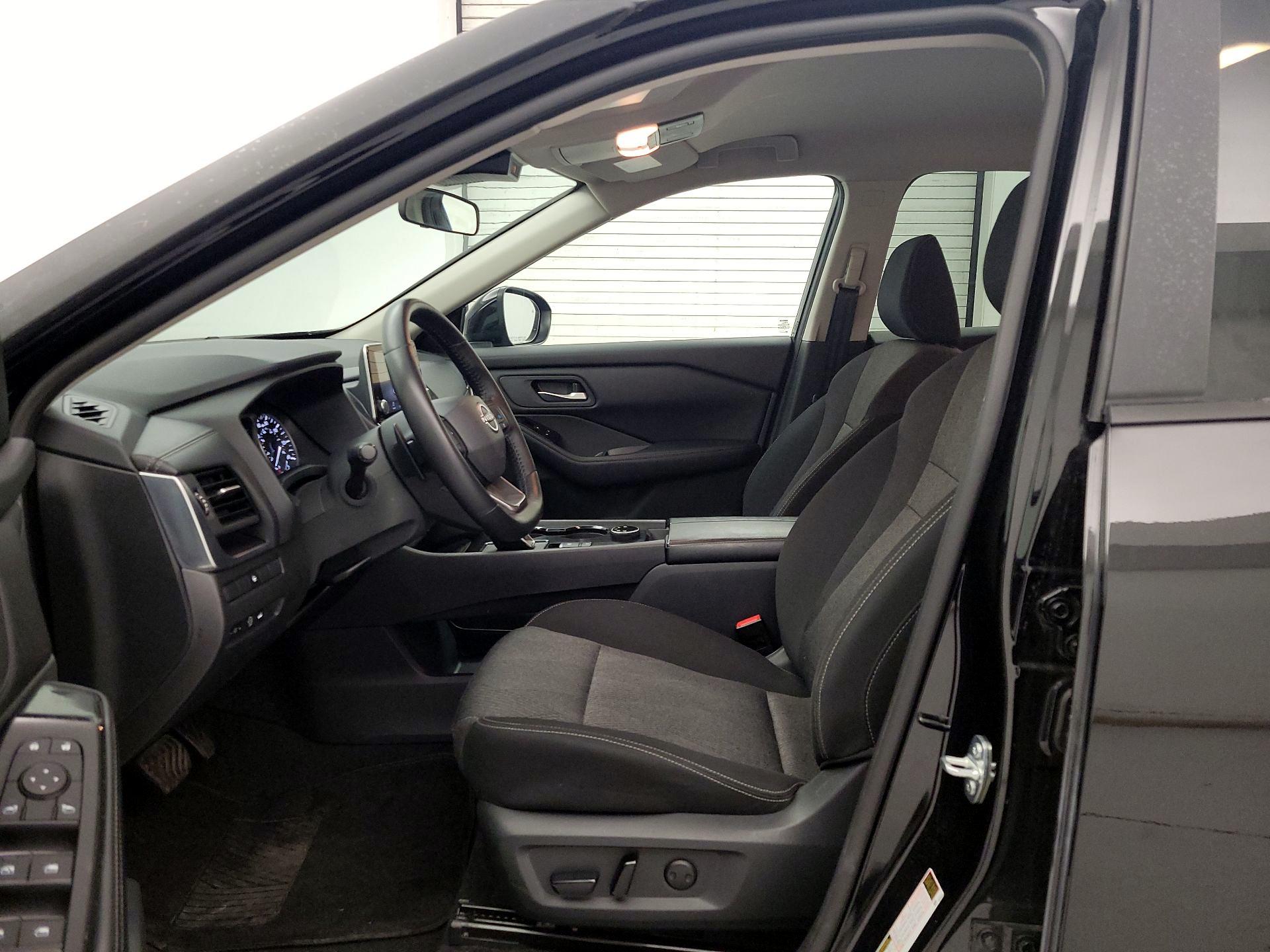 Thumbnail: 2025 Nissan Rogue - 11