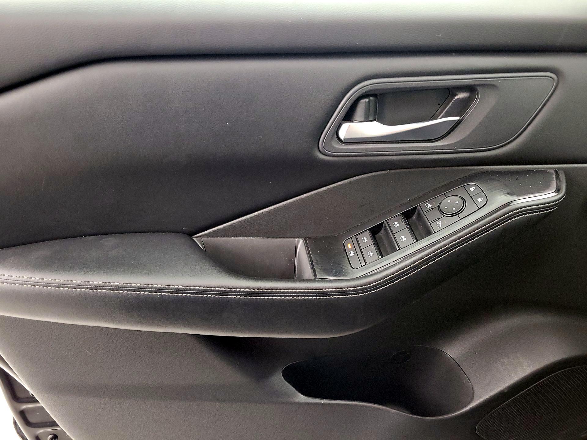 Thumbnail: 2025 Nissan Rogue - 12