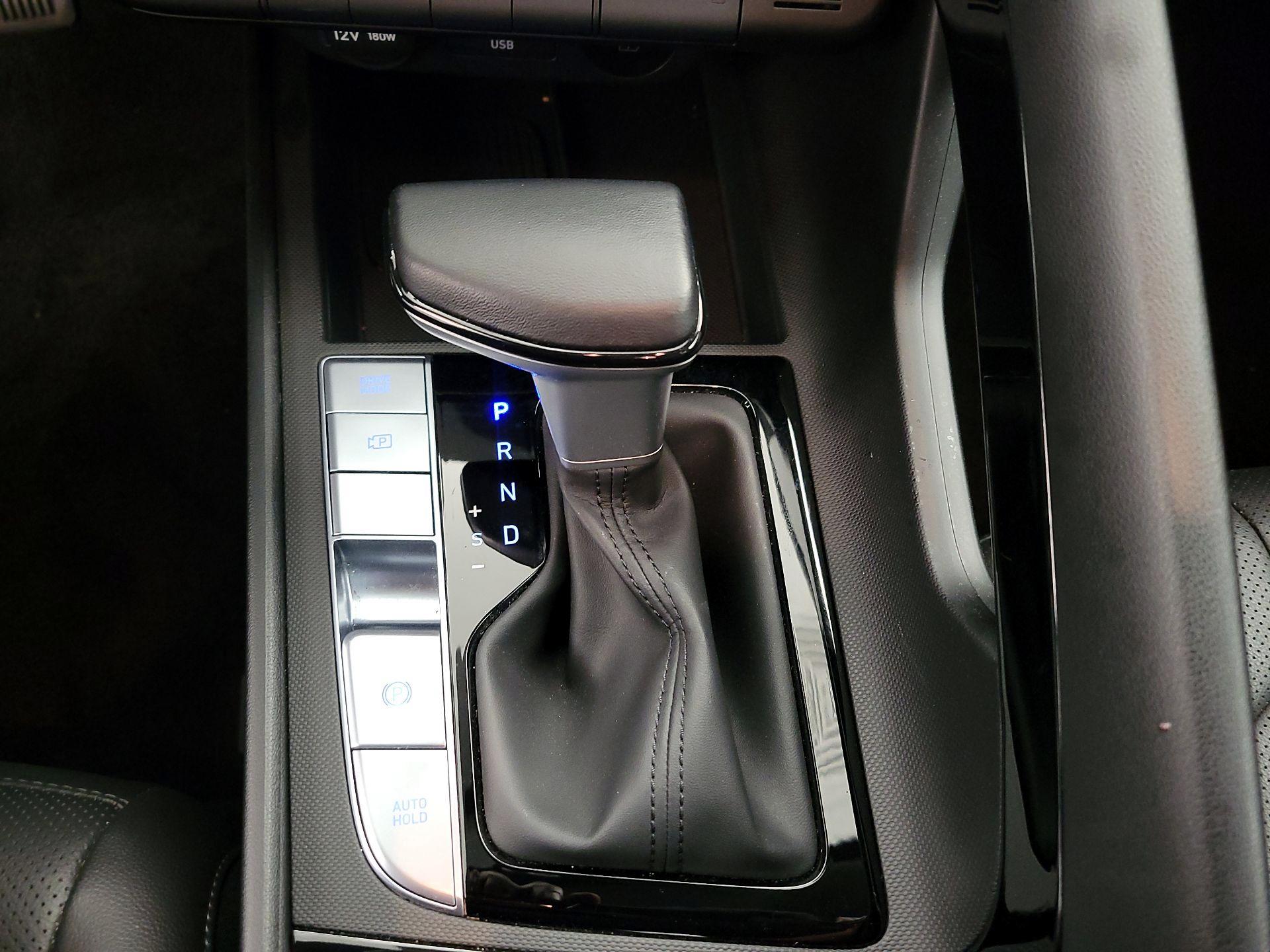 Thumbnail: 2025 Hyundai Elantra - 18