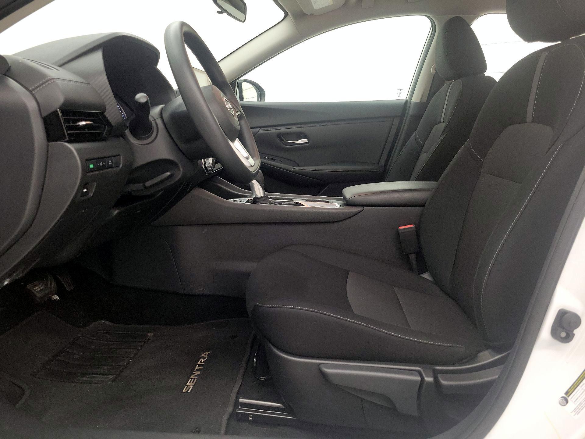 Thumbnail: 2025 Nissan Sentra - 11