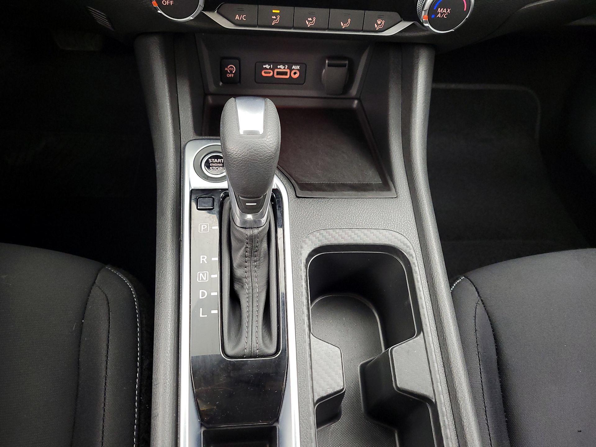 Thumbnail: 2025 Nissan Sentra - 17