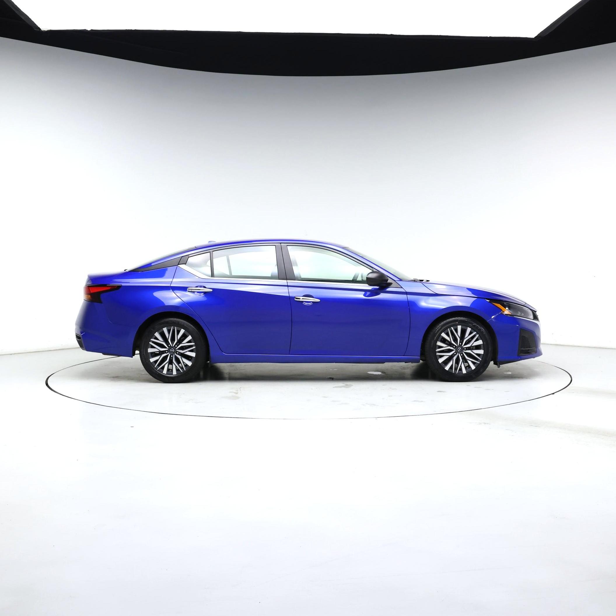 Thumbnail: 2025 Nissan Altima - 7